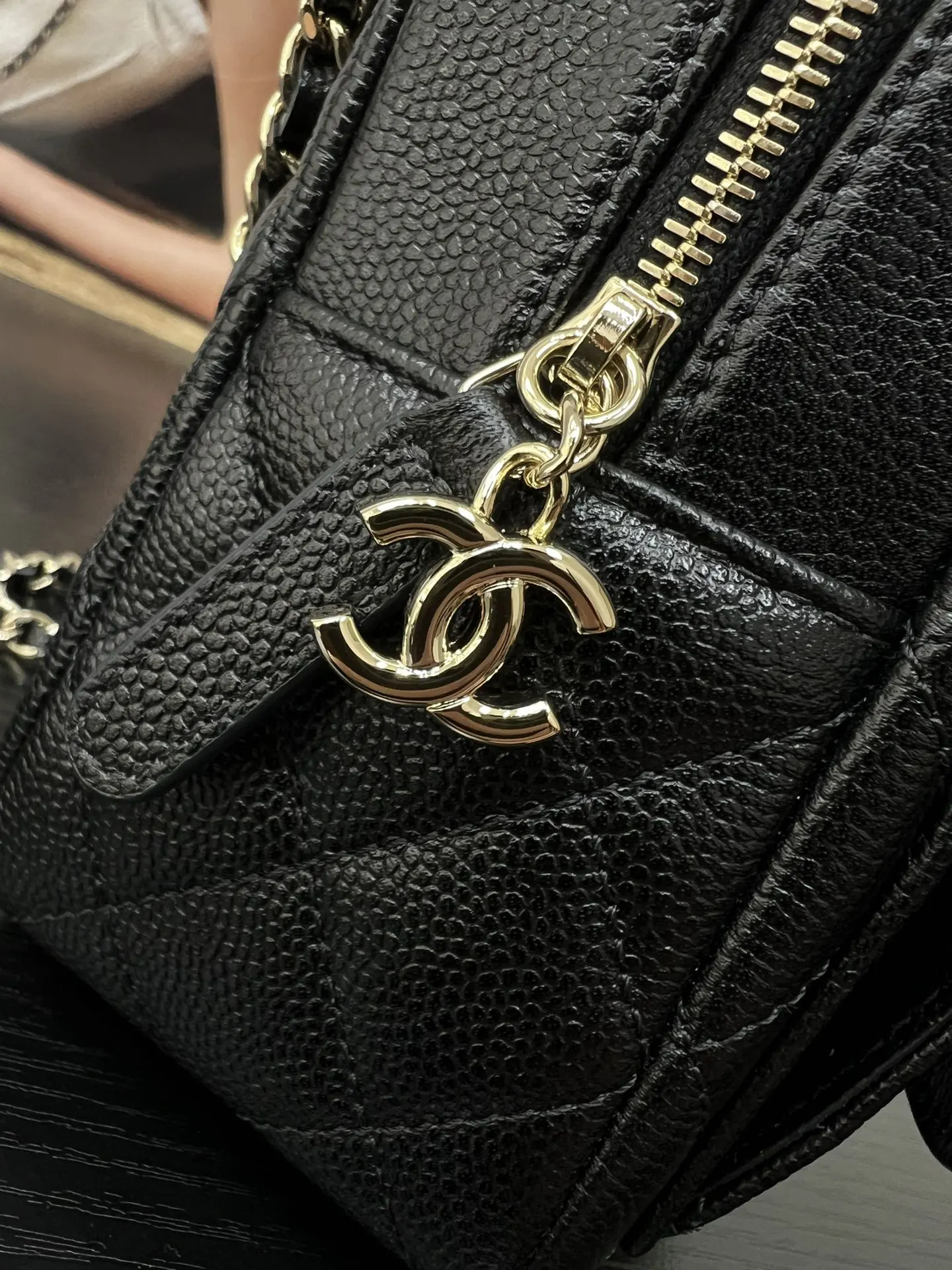 Chanel 黑色牛皮鏈條雙肩包 復古通勤
