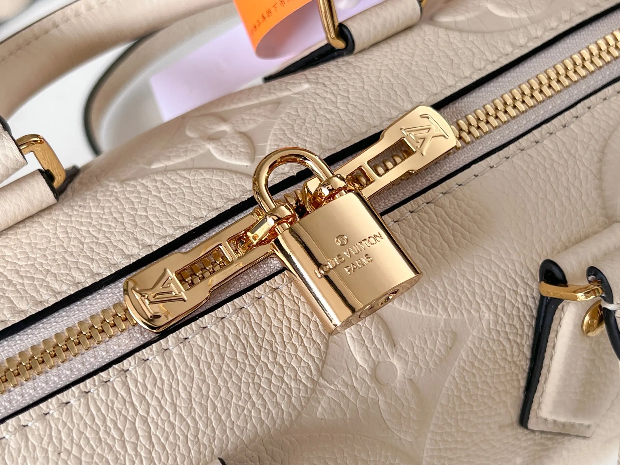 Chain Bag Leather