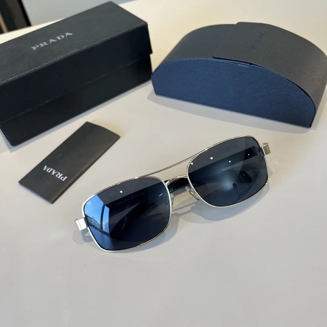 Prada 太阳眼镜 時尚遮阳 太陽鏡