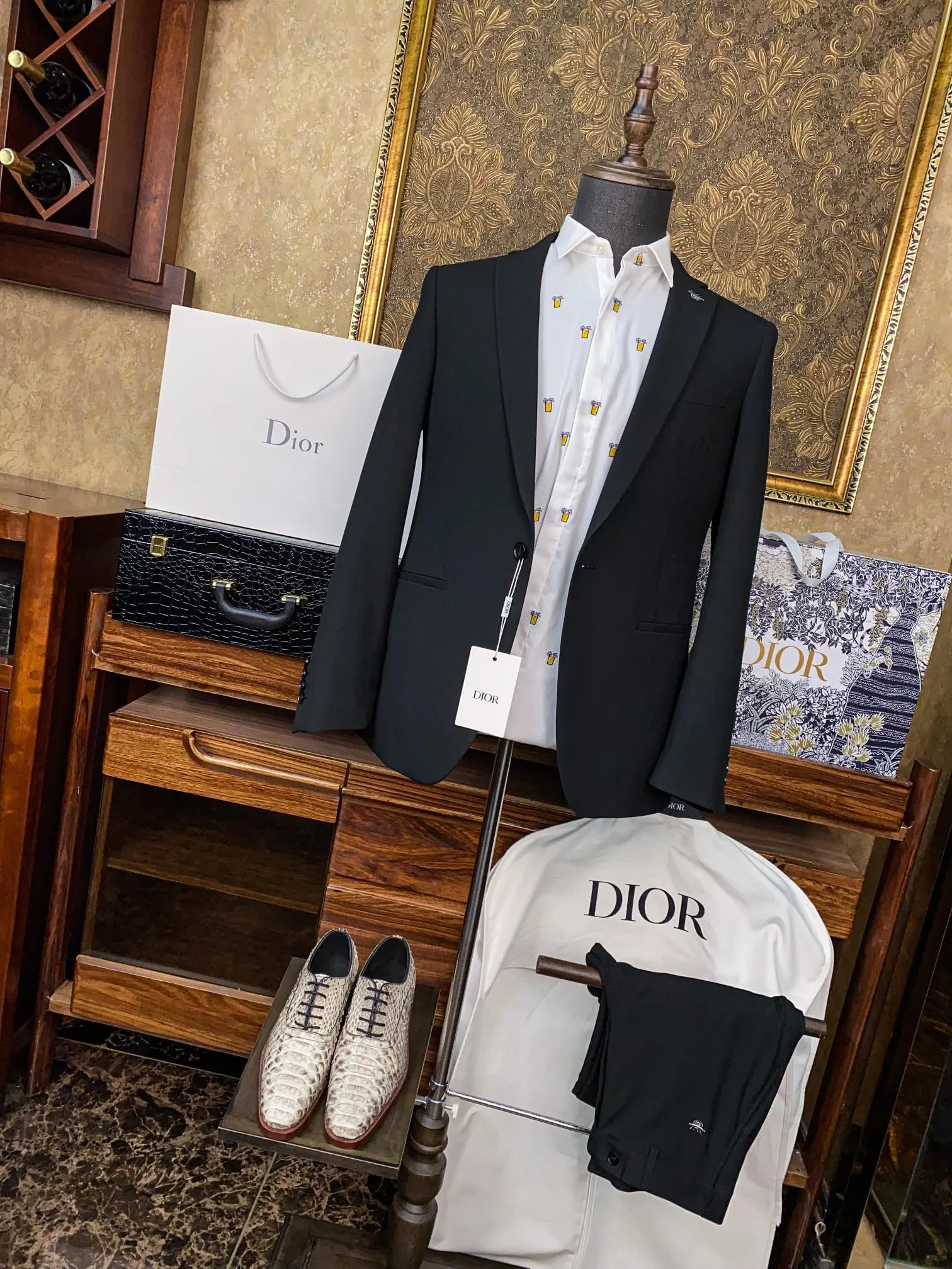 Dior 西裝外套 精緻穿搭(數字3) Dior 西裝外套 精緻穿搭(數字3)
