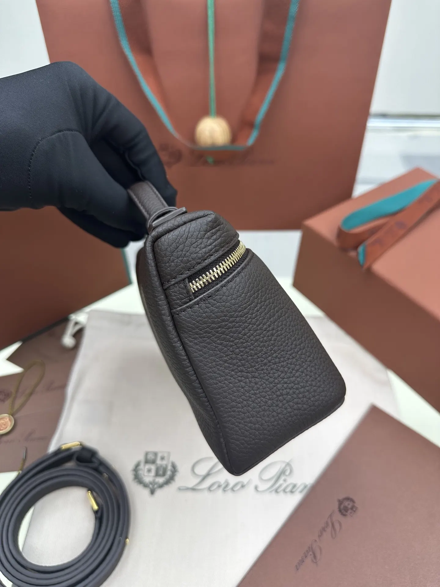 Crossbody Bag Lightweight Leather