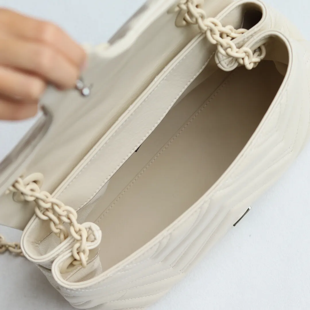 Black White Chain Bag Leather