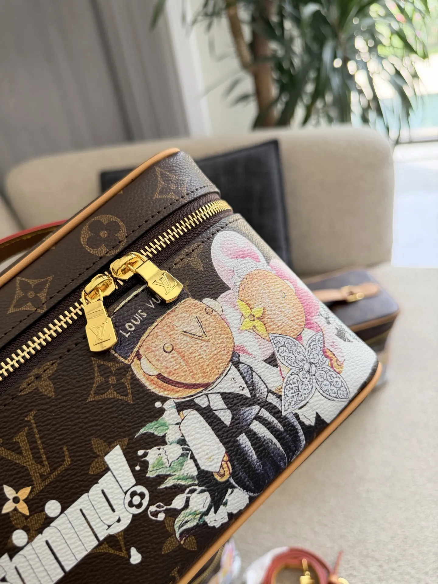 Louis Vuitton Monogram Shoulder Bag Leather