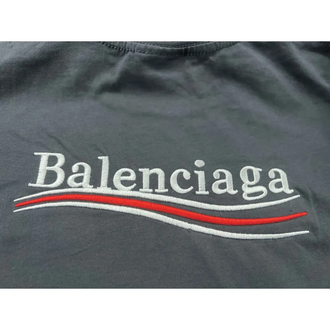 Balenciaga 米白 純棉 Logo 短袖T恤(數字6) Balenciaga 米白 純棉 Logo 短袖T恤(數字6)