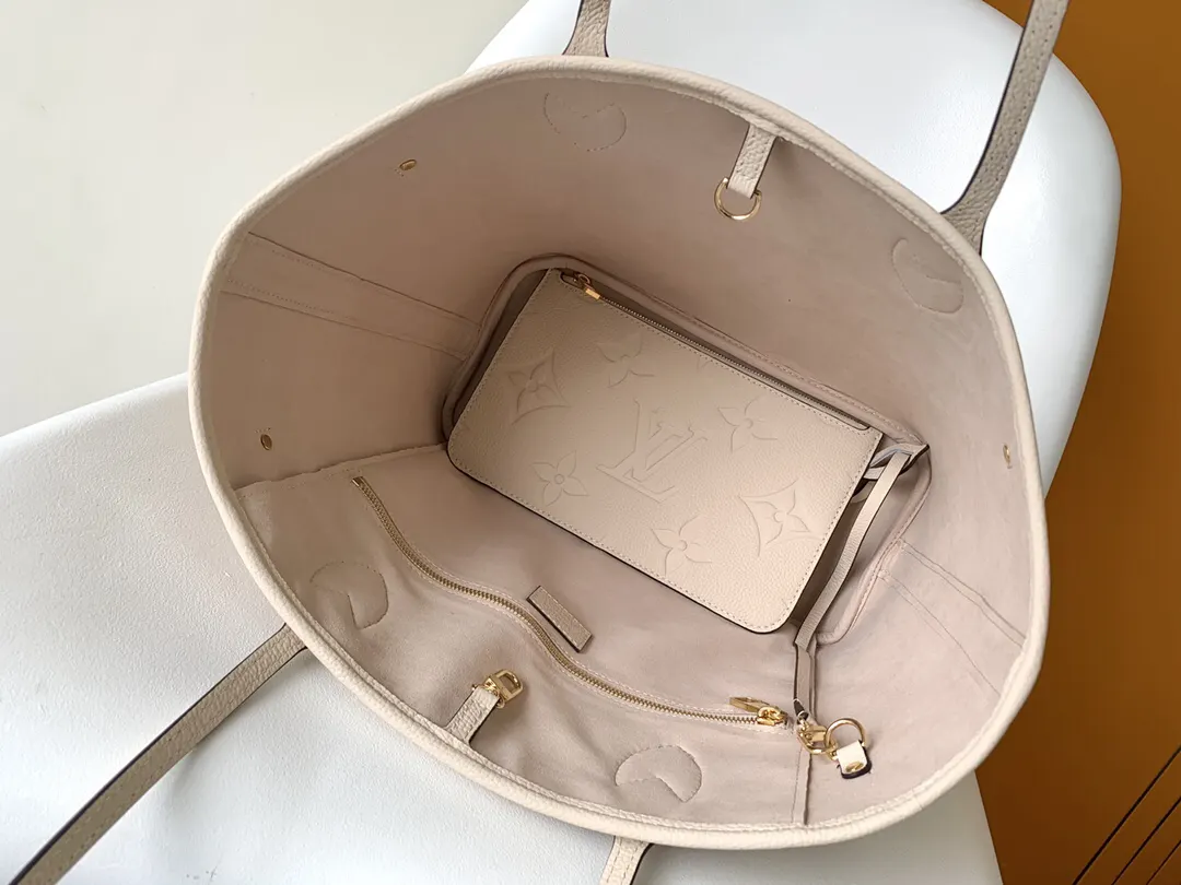 Neverfull 黑色 白色 手拿包 精致手拿款