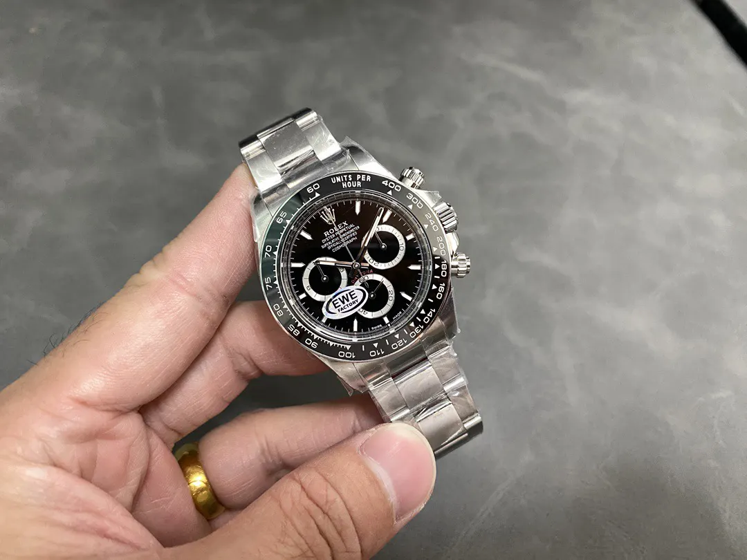 Rolex 黑白陶 迪通拿 平民版 目前最稳定的对 手表 经典腕表款