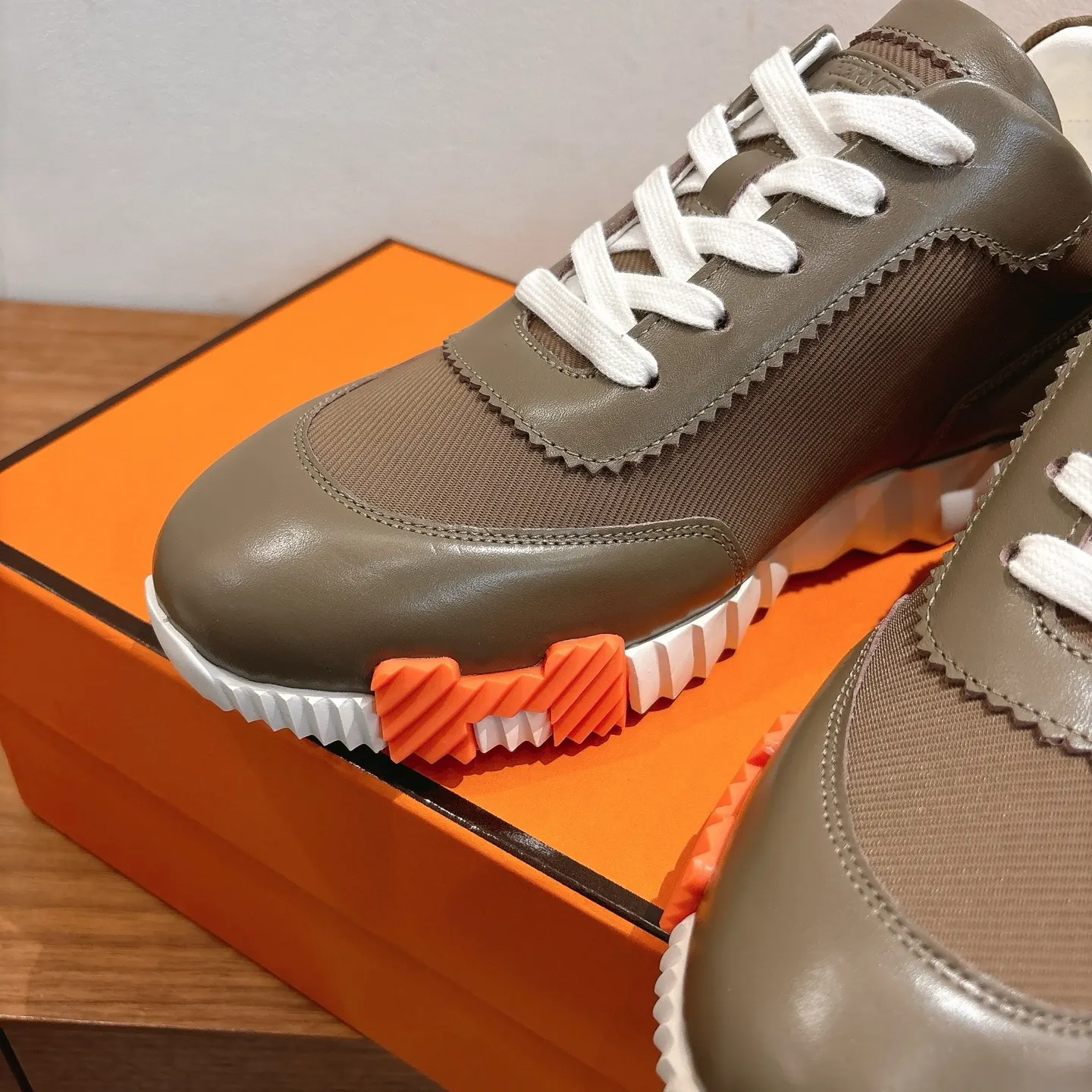 Hermès SS 运动鞋