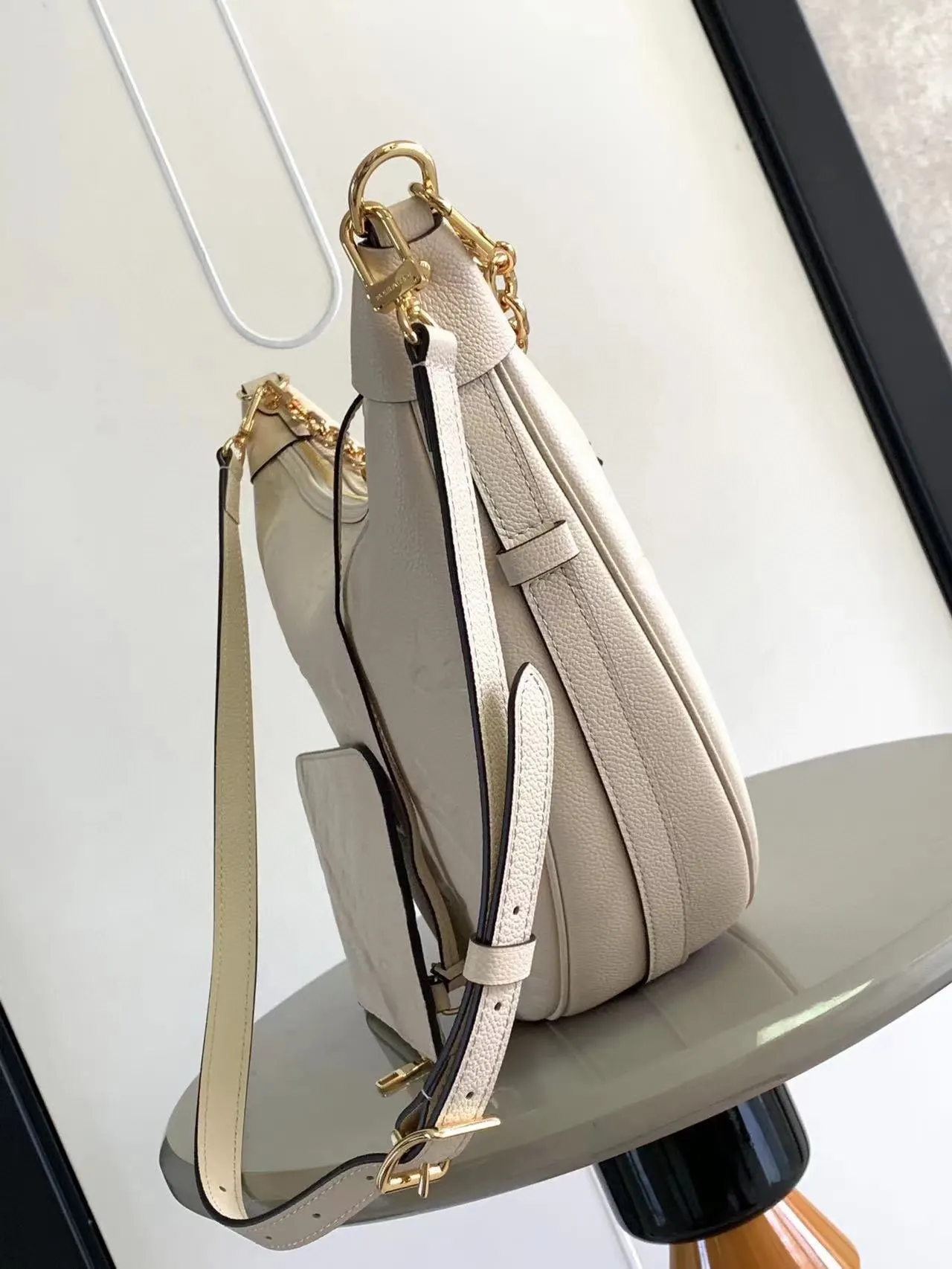 Chain Bag Leather
