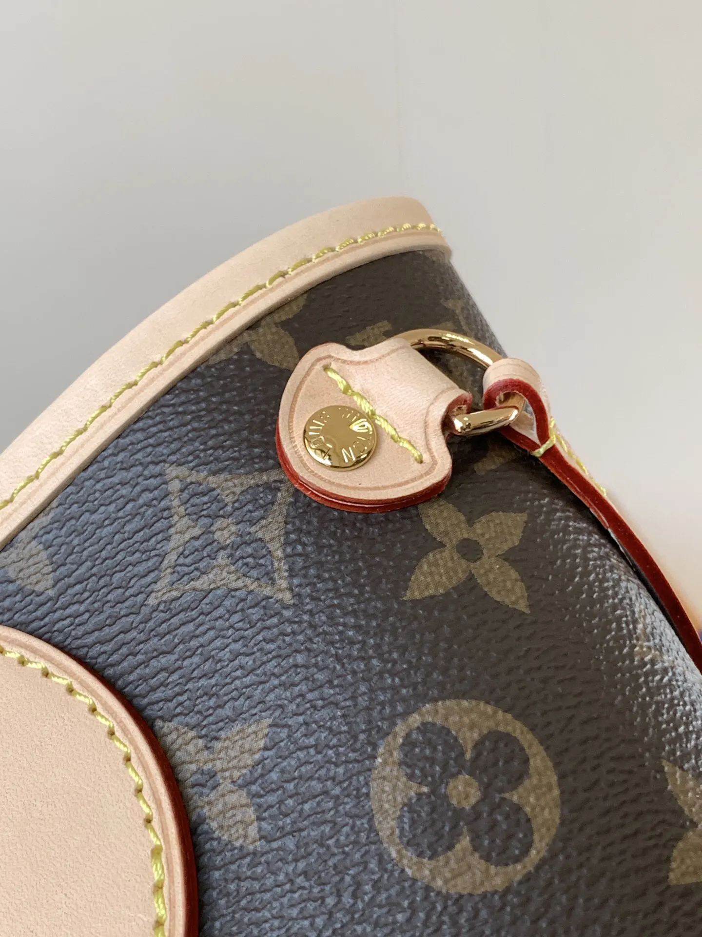 LV Neverfull 金色 牛皮 手拿包 精致手拿款