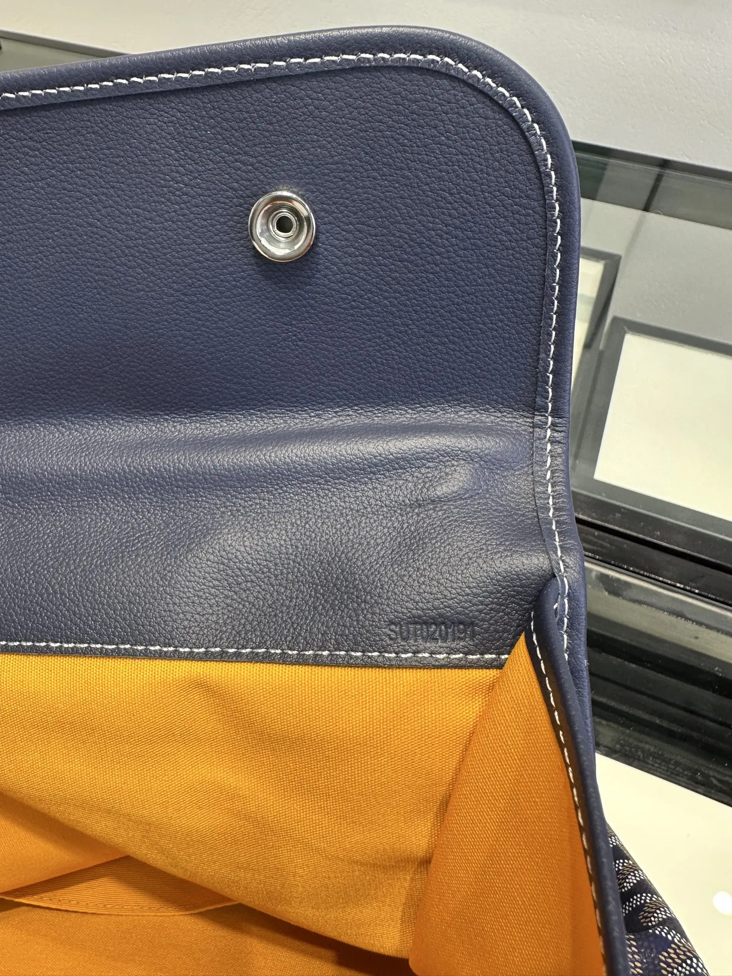 Goyard 外出旅行时请一定记得带上 Saint Léger 因 旅行袋 大容量旅行款(數字9) Goyard 外出旅行时请一定记得带上 Saint Léger 因 旅行袋 大容量旅行款(數字9)
