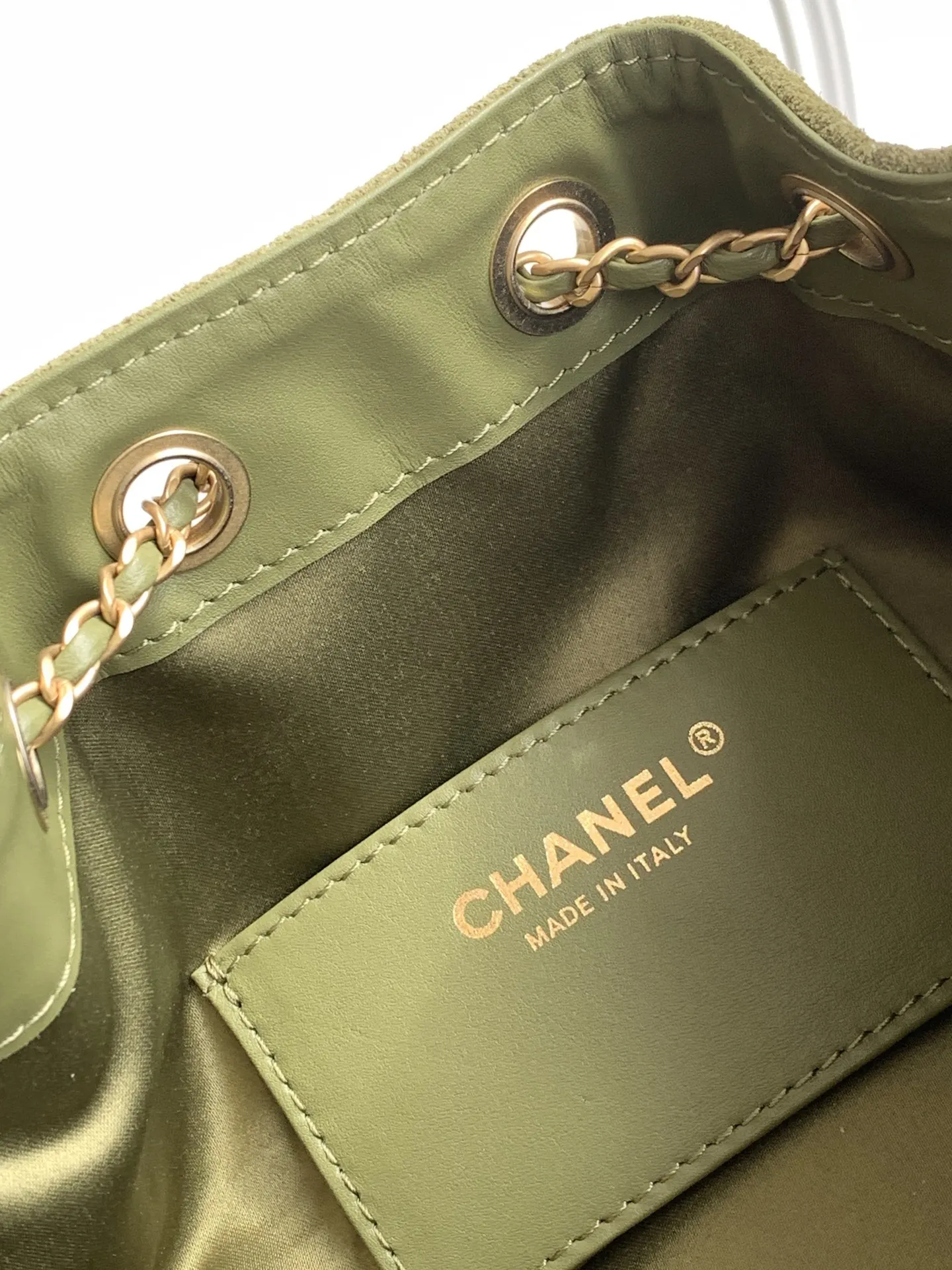 CHANEL 迷你磨砂皮 复古金币纽扣抽绳水桶包 菱格纹 经 链条包 精致链条款