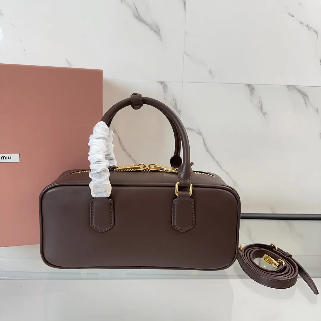 Crossbody Bag Lightweight Leather