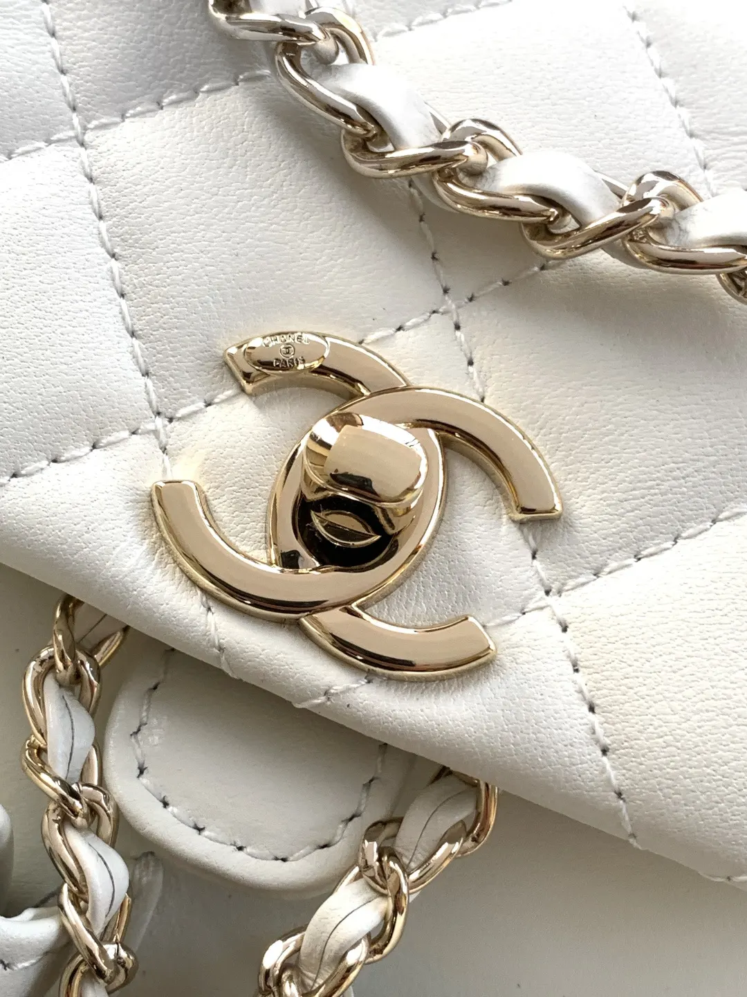 CHANEL 雙肩包 实用雙肩款