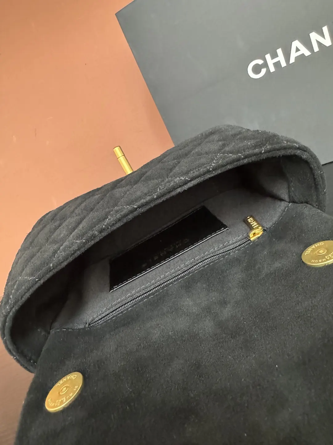 Chanel 麂皮翻蓋鏈條包 單肩斜挎