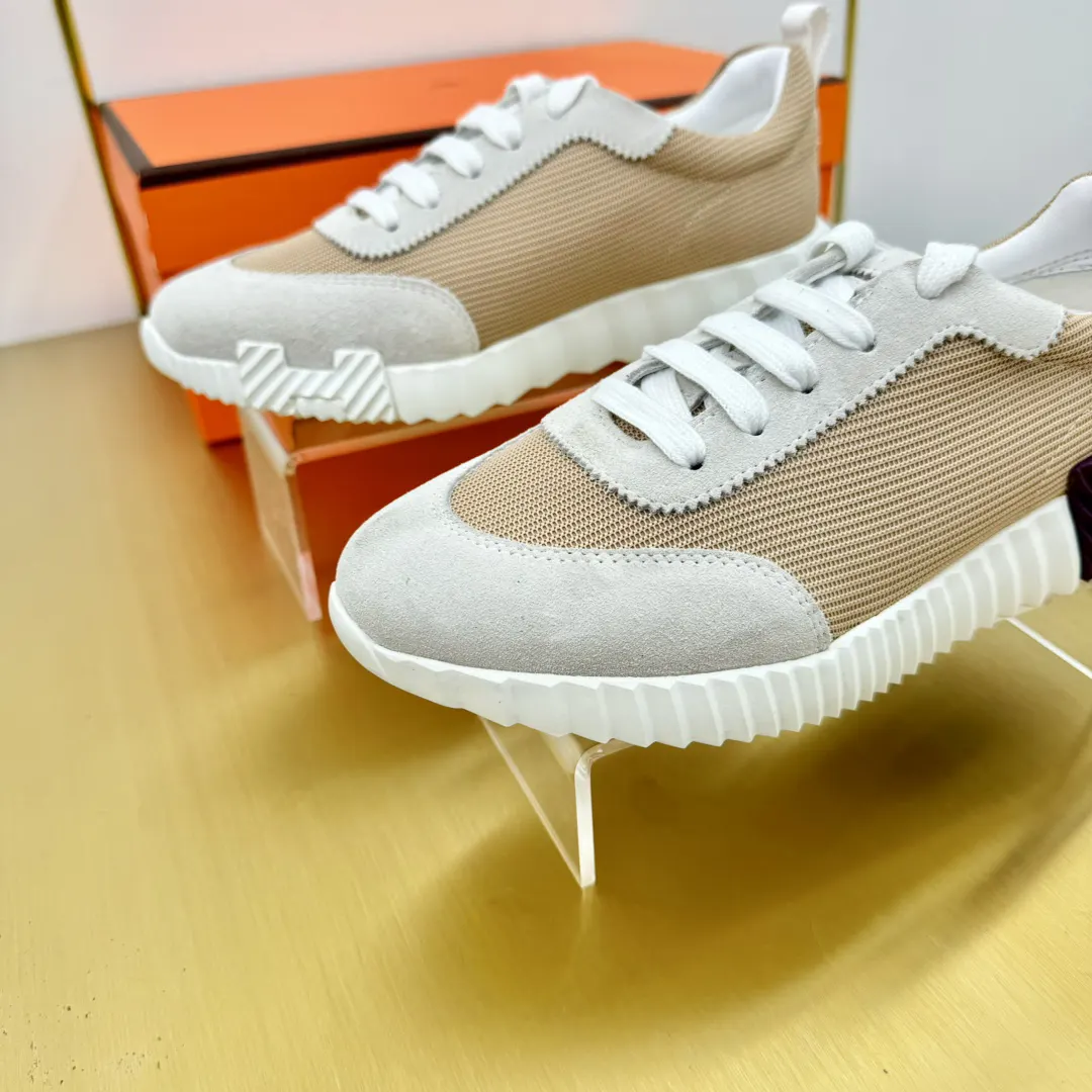 Hermès 官网同步更新 羊皮 运动鞋 舒适