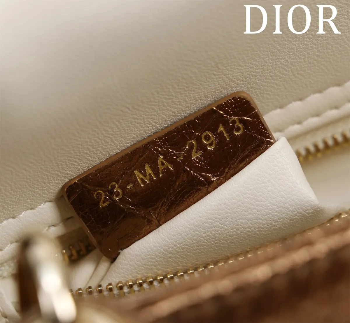 Dior Lady Dior 小号 棕色 手提包