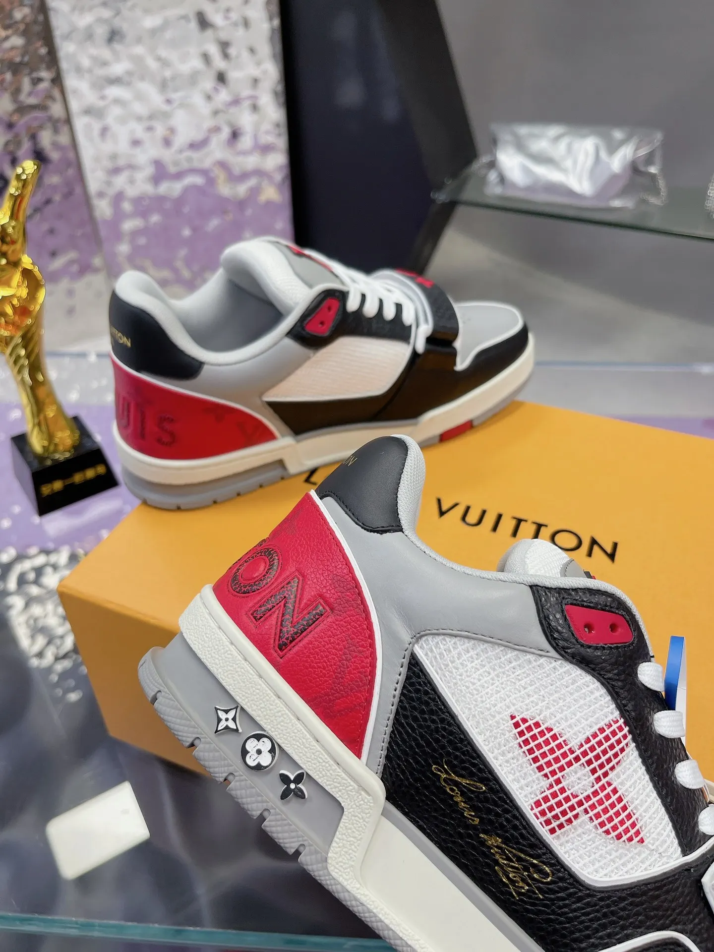 Louis Vuitton 运动鞋