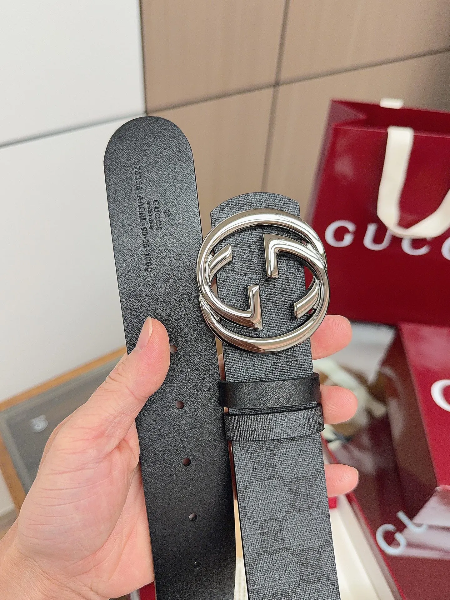 Gucci Double G 雙G扣牛皮腰帶