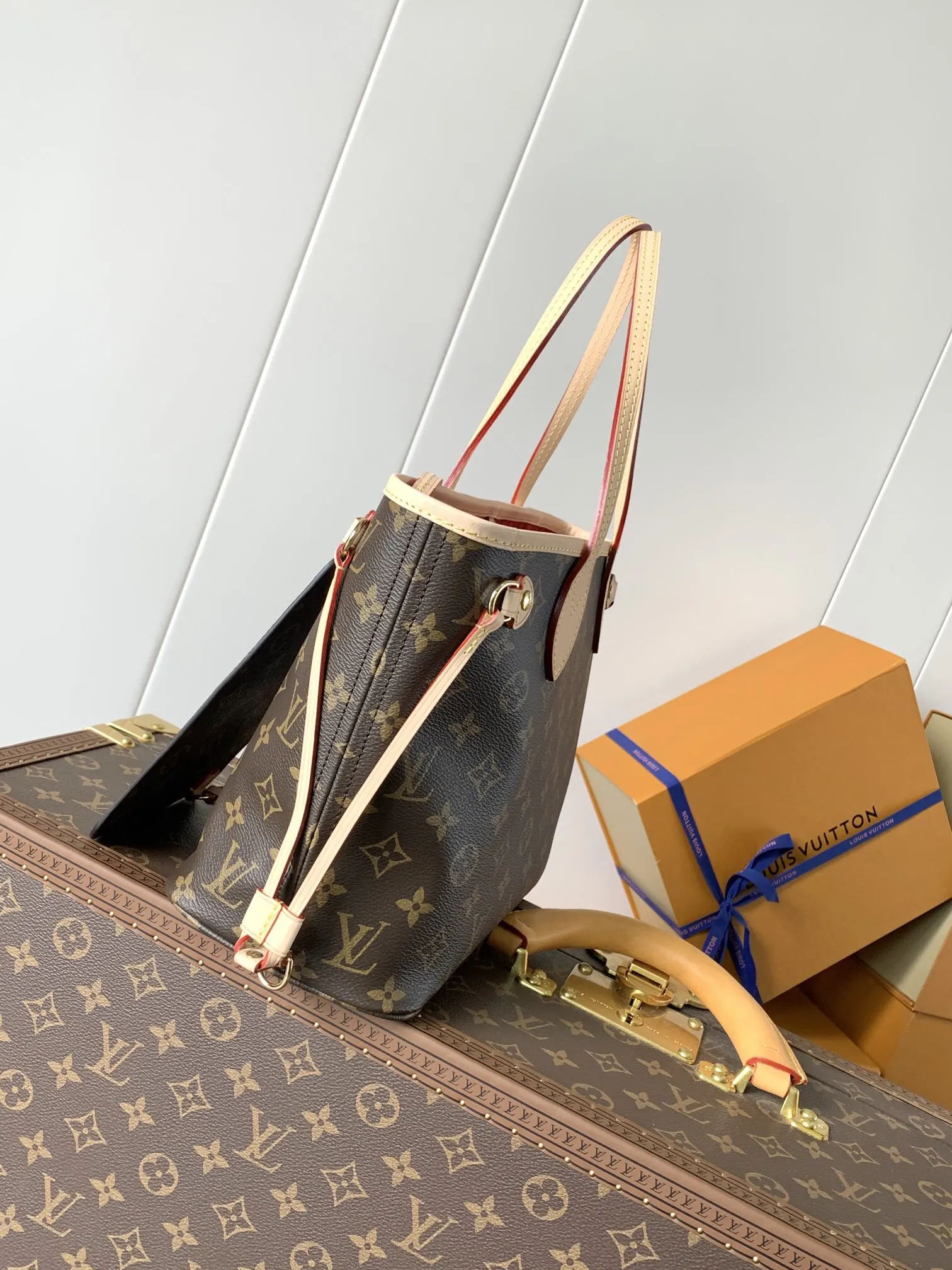 LV Neverfull 金色 牛皮 手拿包 精致手拿款