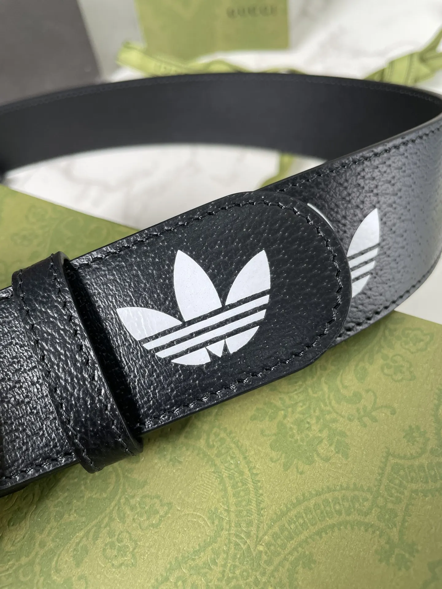 Gucci 双G扣牛皮腰带