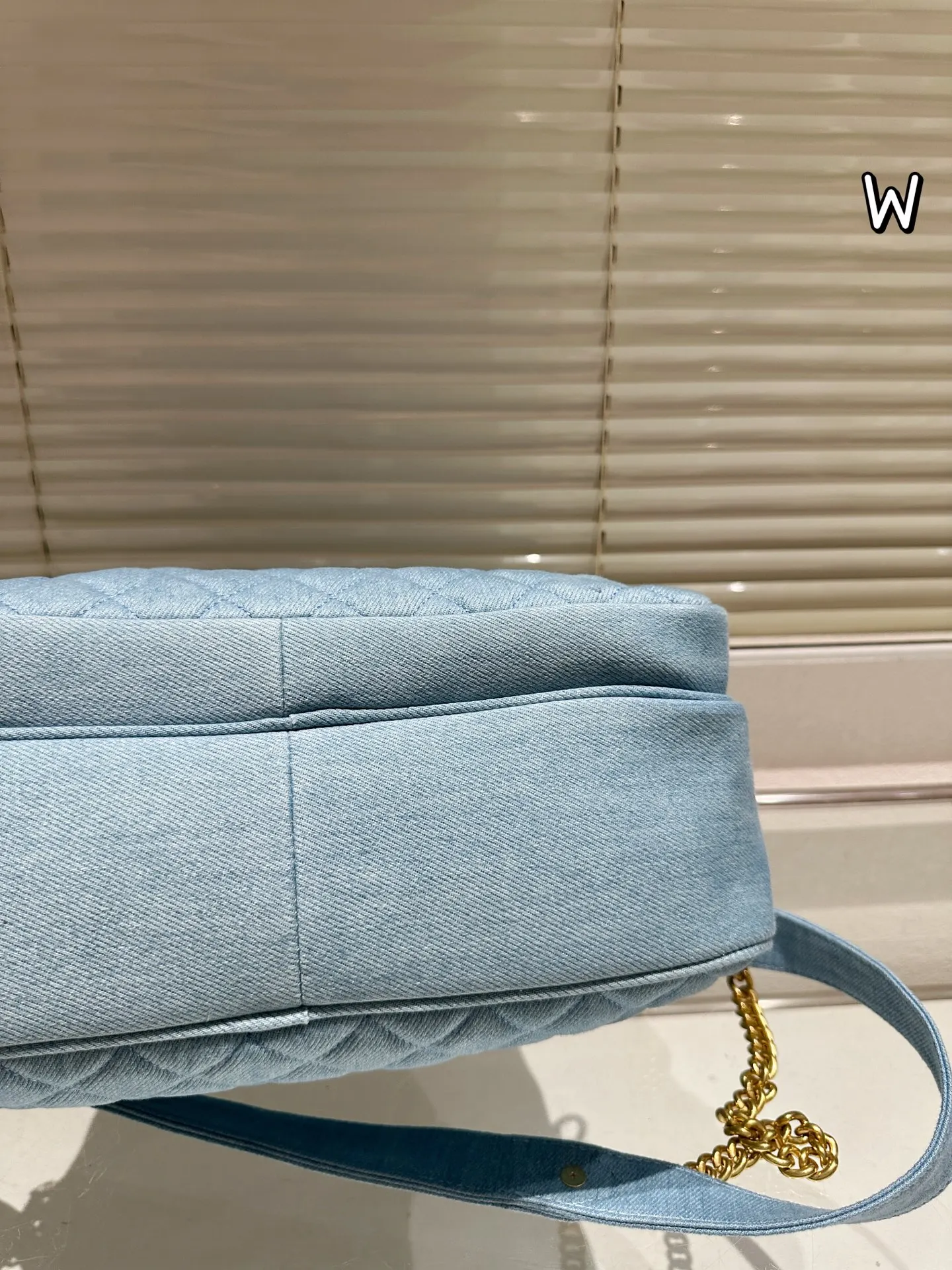 CHANEL 牛仔 单宁牛仔藍 无盒 单宁牛仔藍 无盒 斜背包 輕便斜挎款