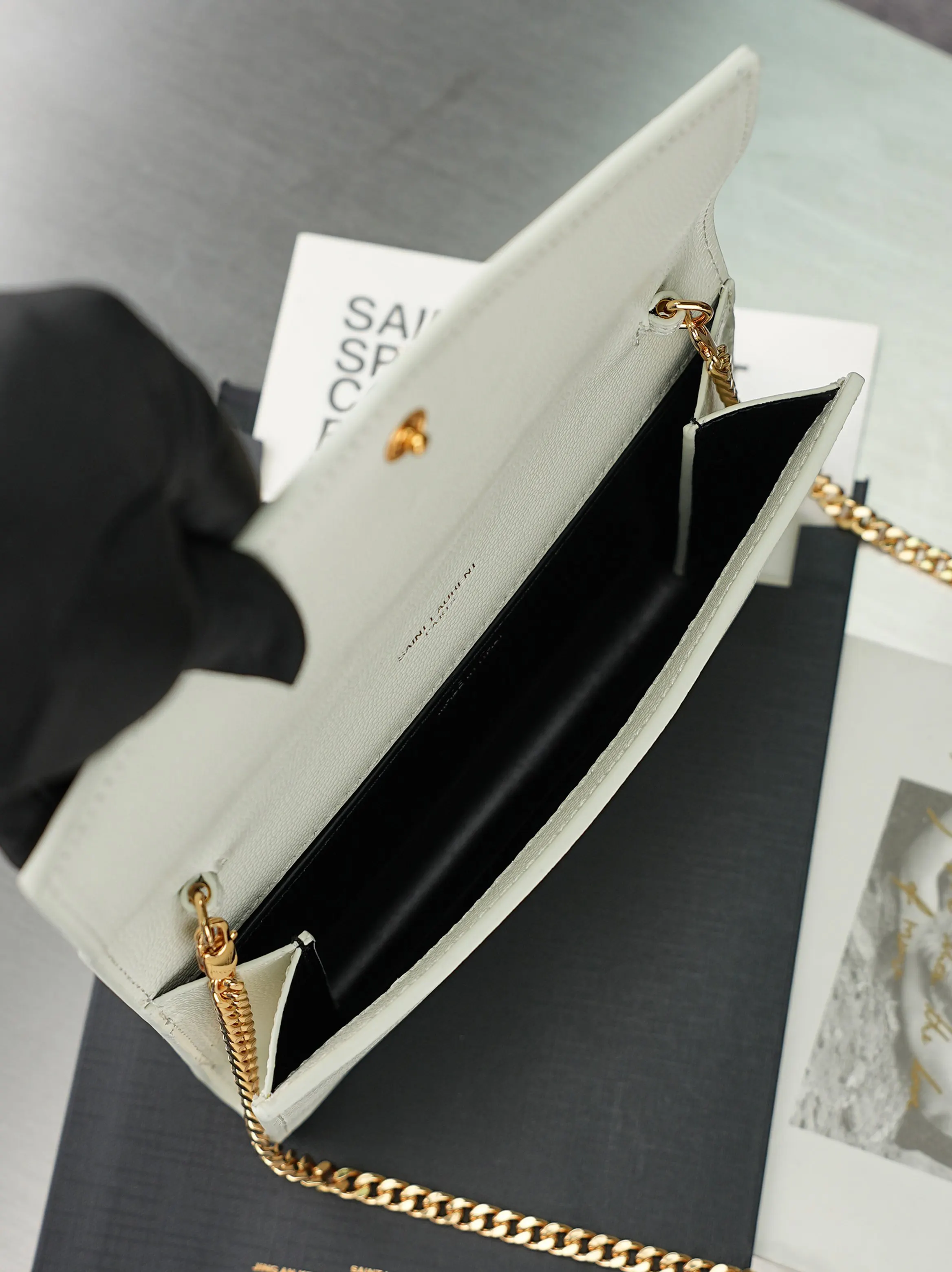 White Chain Bag Leather