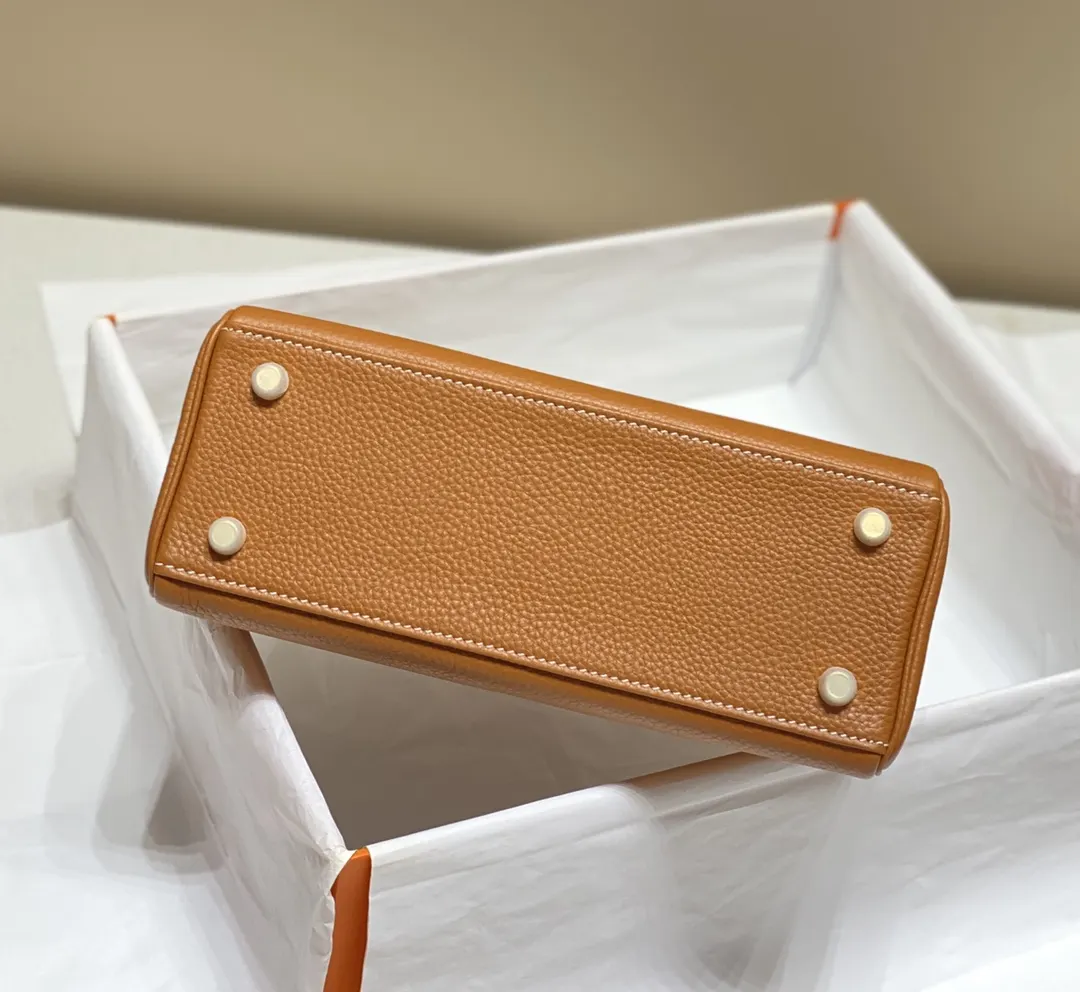 Hermès Kelly Brown Togo Handbag