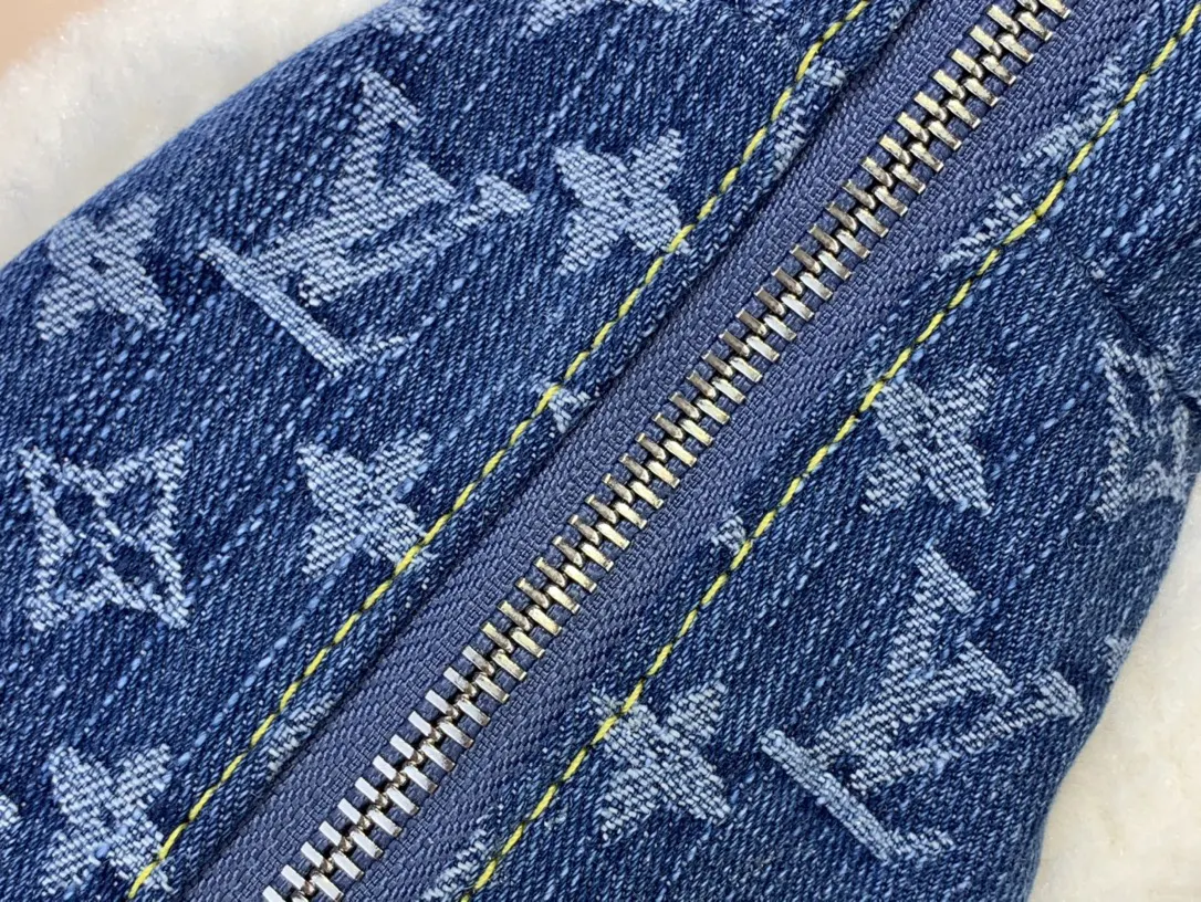 LV 牛仔 雙肩包 实用雙肩款