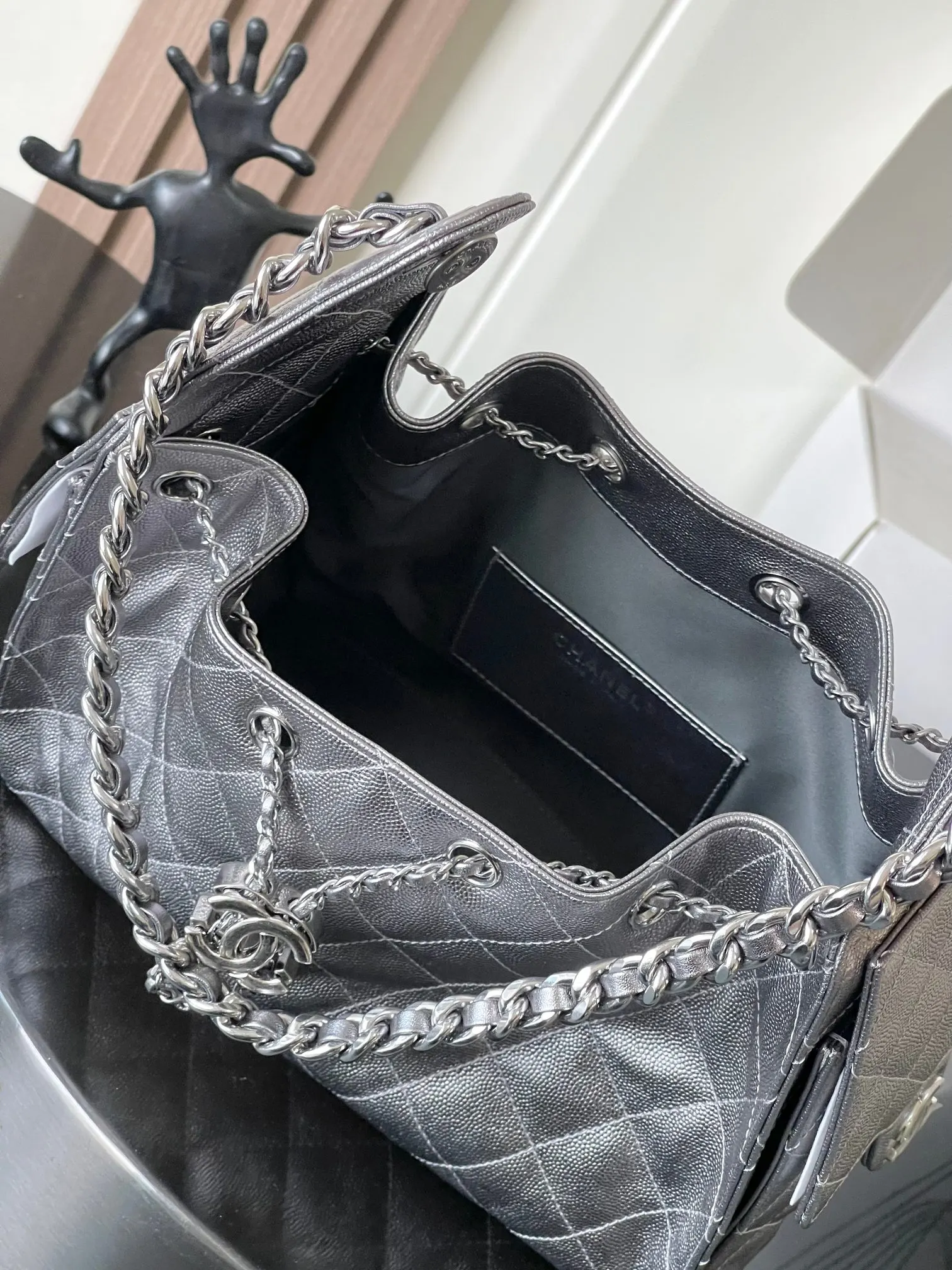 Chanel 銀灰色牛皮Hobo腋下包 金链