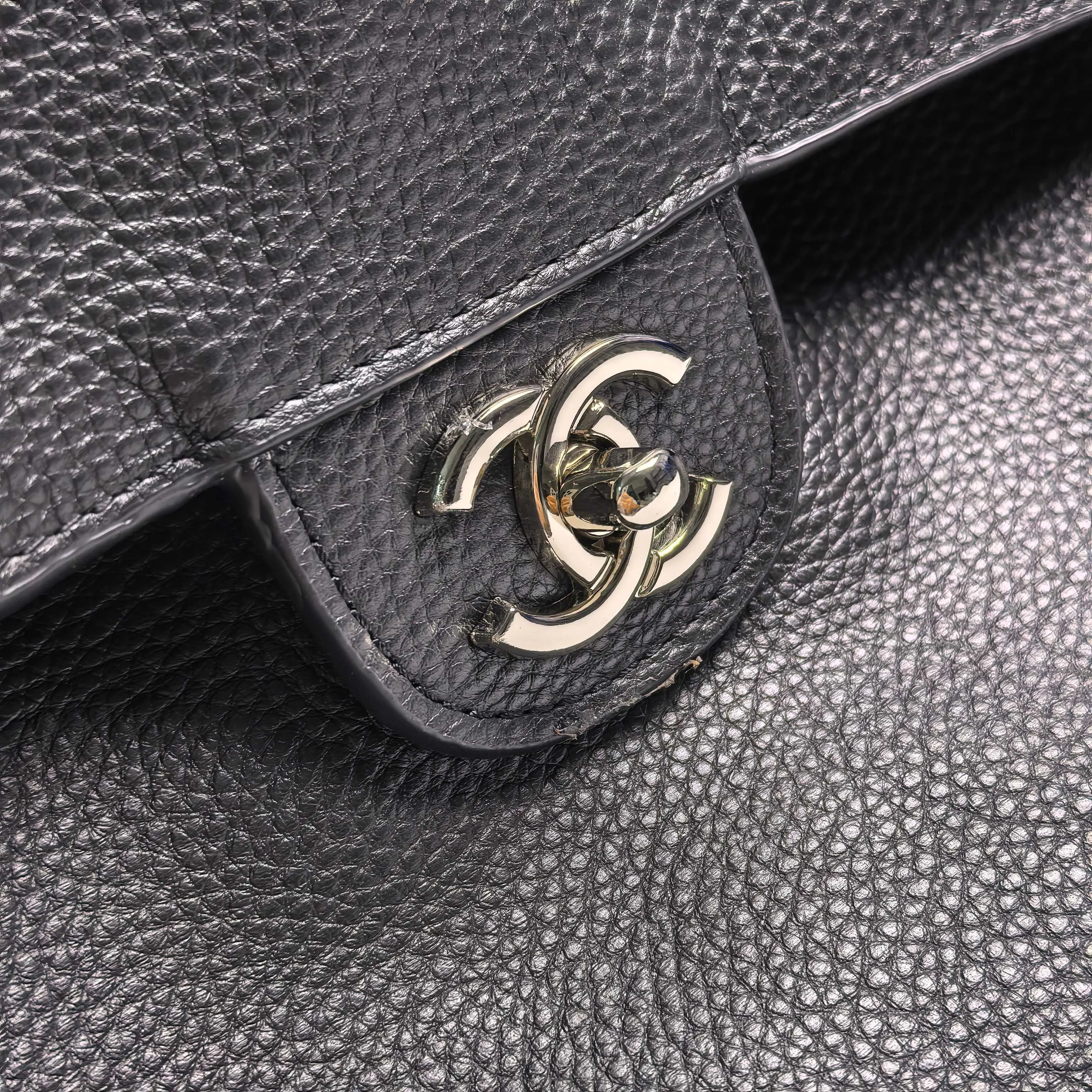 Chanel Classic Flap 牛皮 链条包