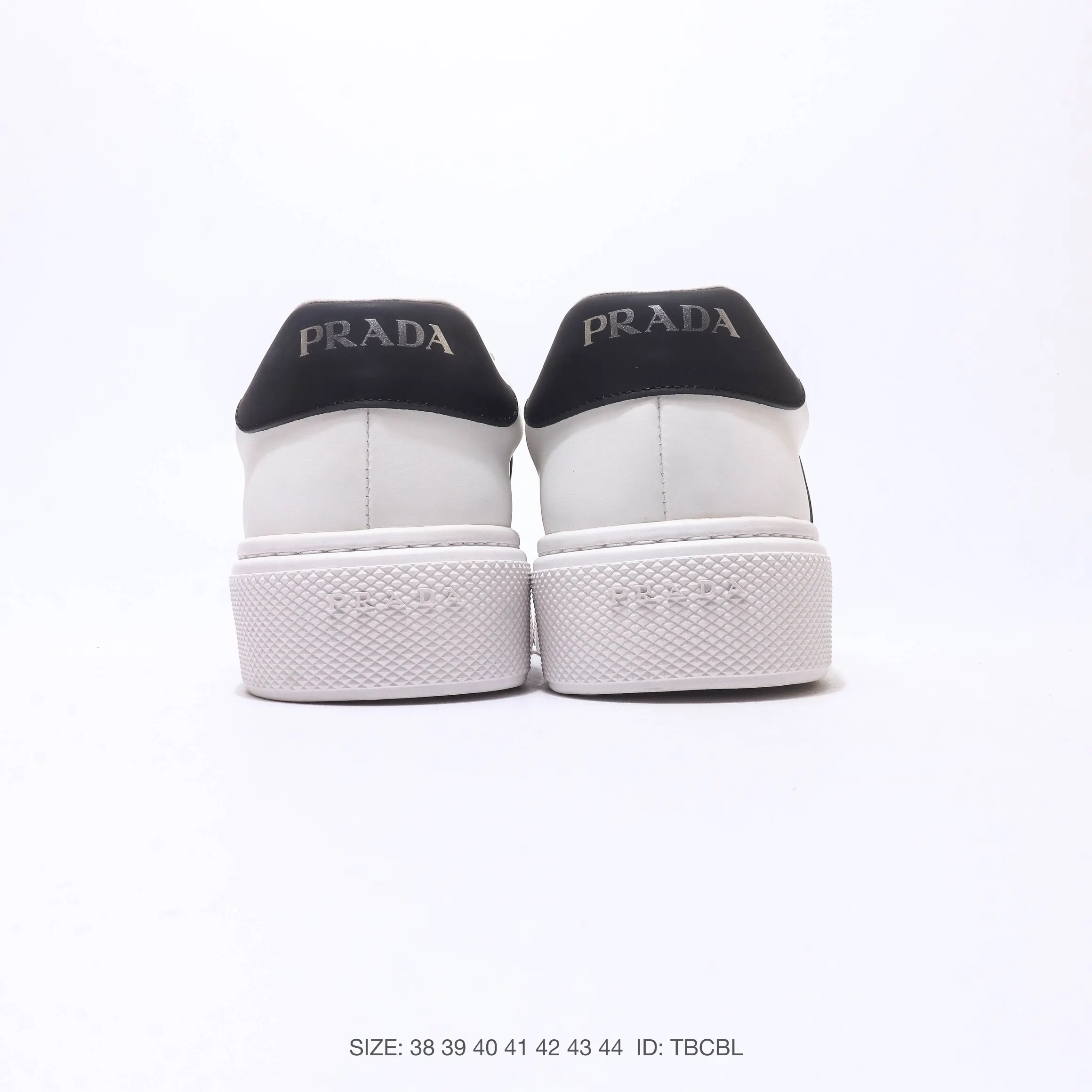 Prada 休闲鞋 舒适