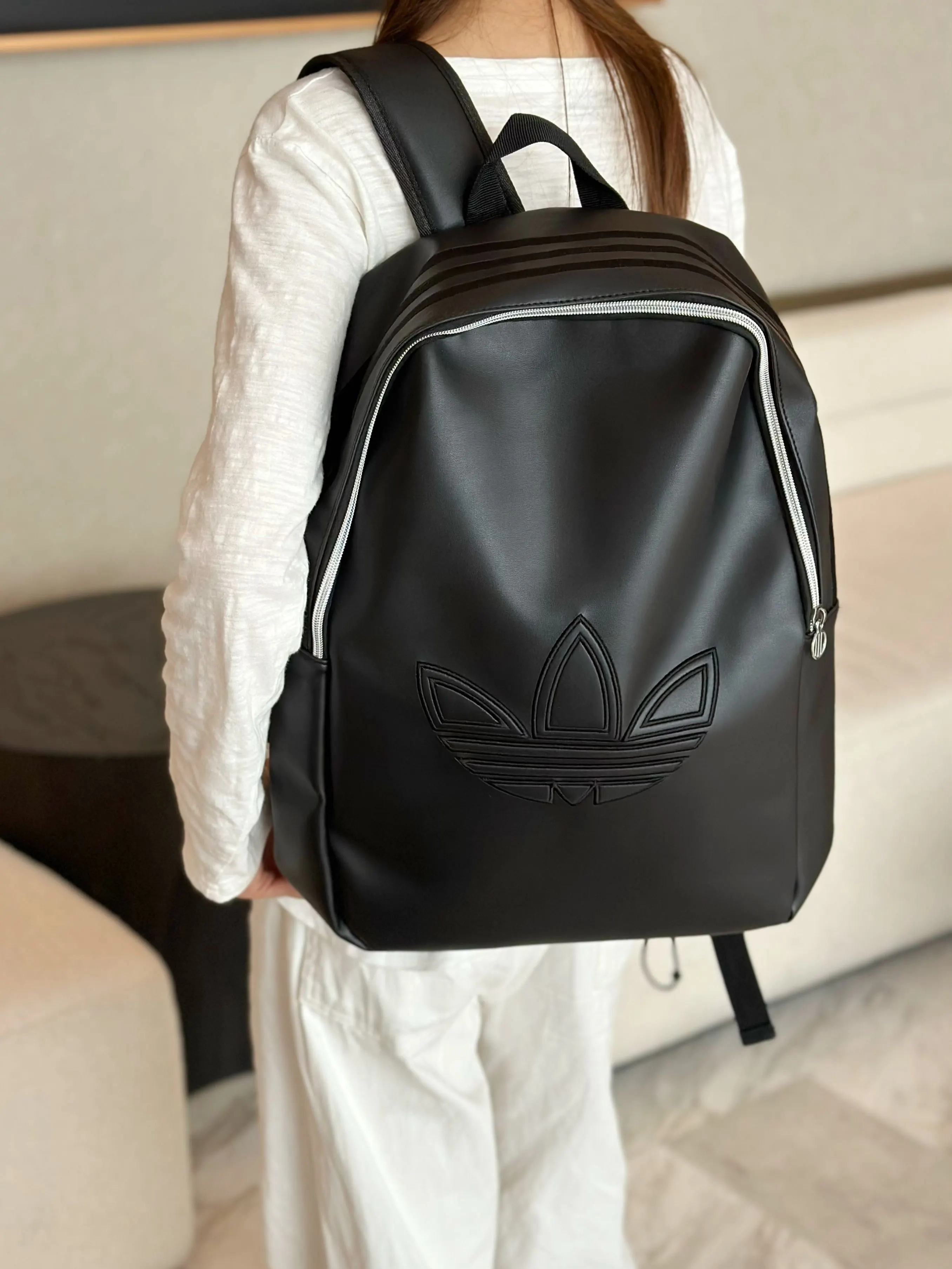 阿迪达斯Adidas双肩包单肩包学生书包 实用双肩款