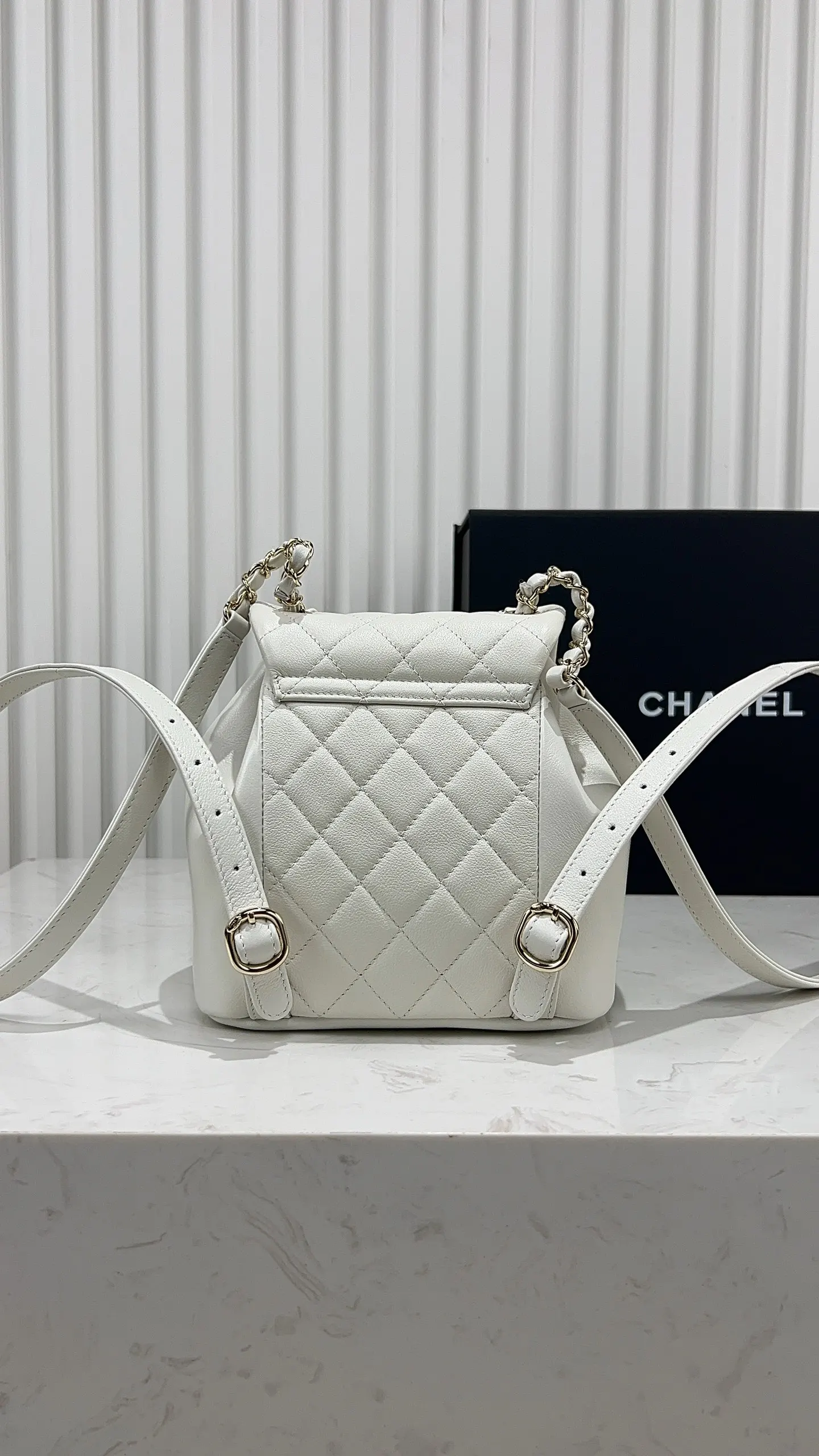 CHANEL 白色 小牛皮 雙肩包 实用雙肩款