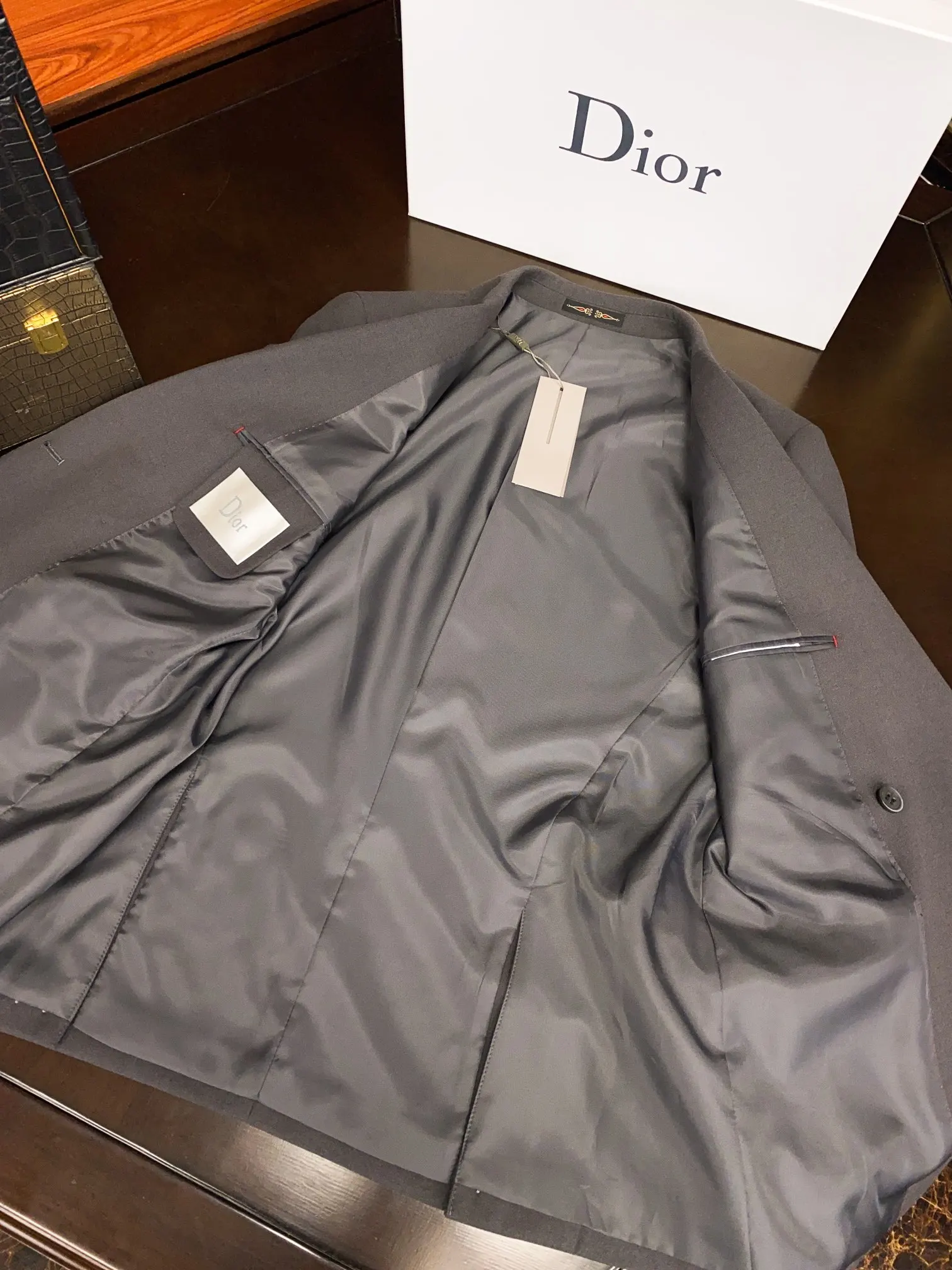 Dior 灰色西装夹克外套 商务休闲穿搭