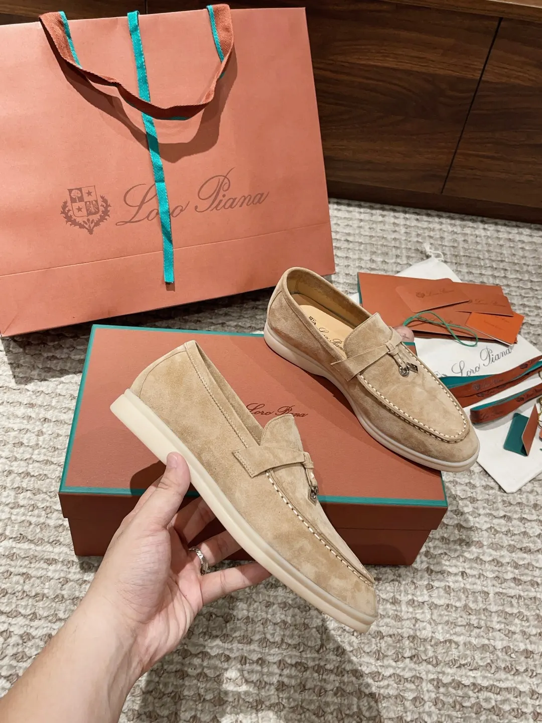 Loro Piana SS 運動鞋 休閒百搭款(數字5) Loro Piana SS 運動鞋 休閒百搭款(數字5)