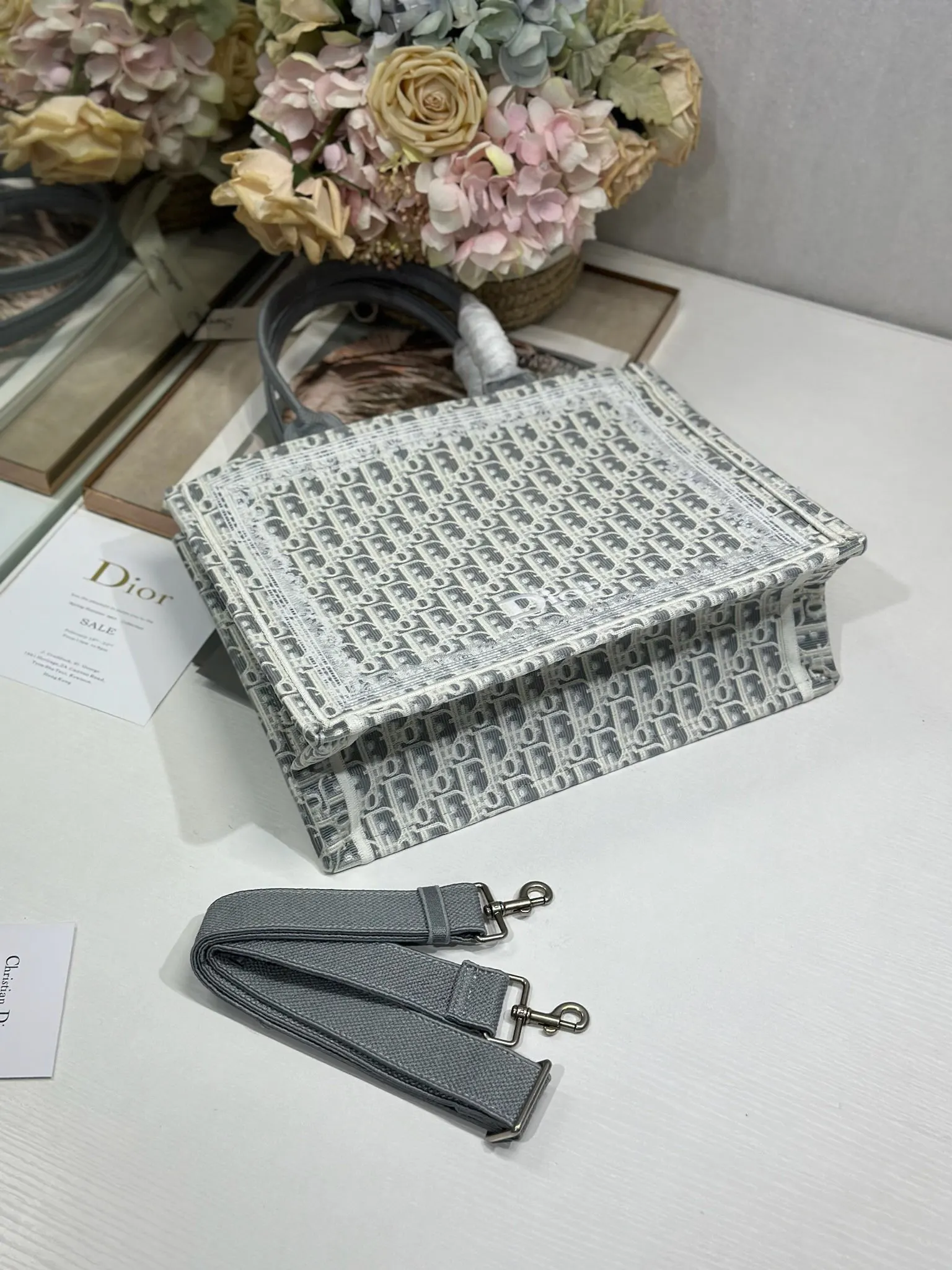 Book Tote 可收納各种日常用品 全新演绎Baye图案混合效果D 托特包 大容量托特款