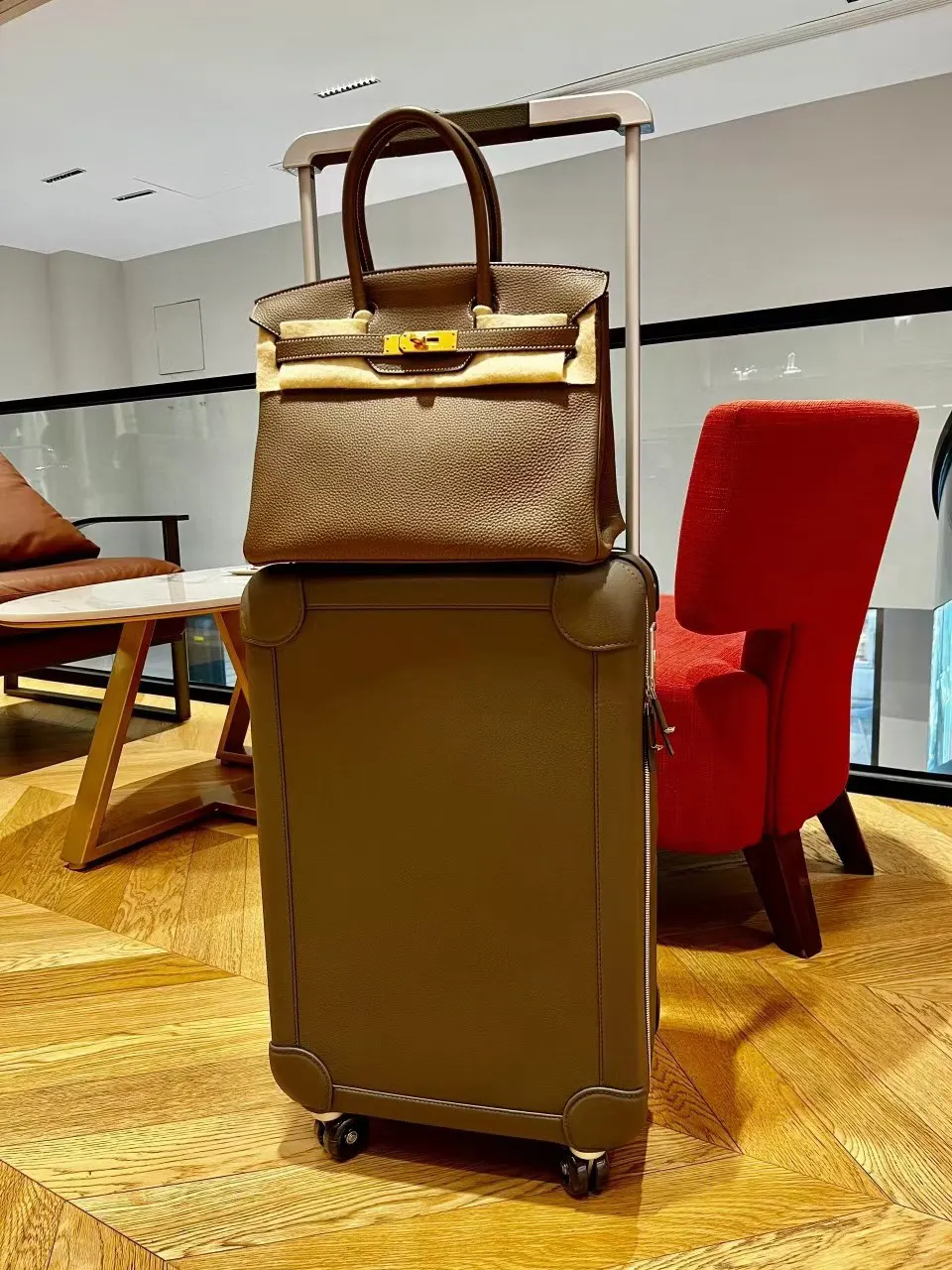 Birkin 这是旅行箱的不 应该没人跟我撞款 H家的全皮行 行李箱 旅行拉杆款 輕便出行款(數字6) Birkin 这是旅行箱的不 应该没人跟我撞款 H家的全皮行 行李箱 旅行拉杆款 輕便出行款(數字6)