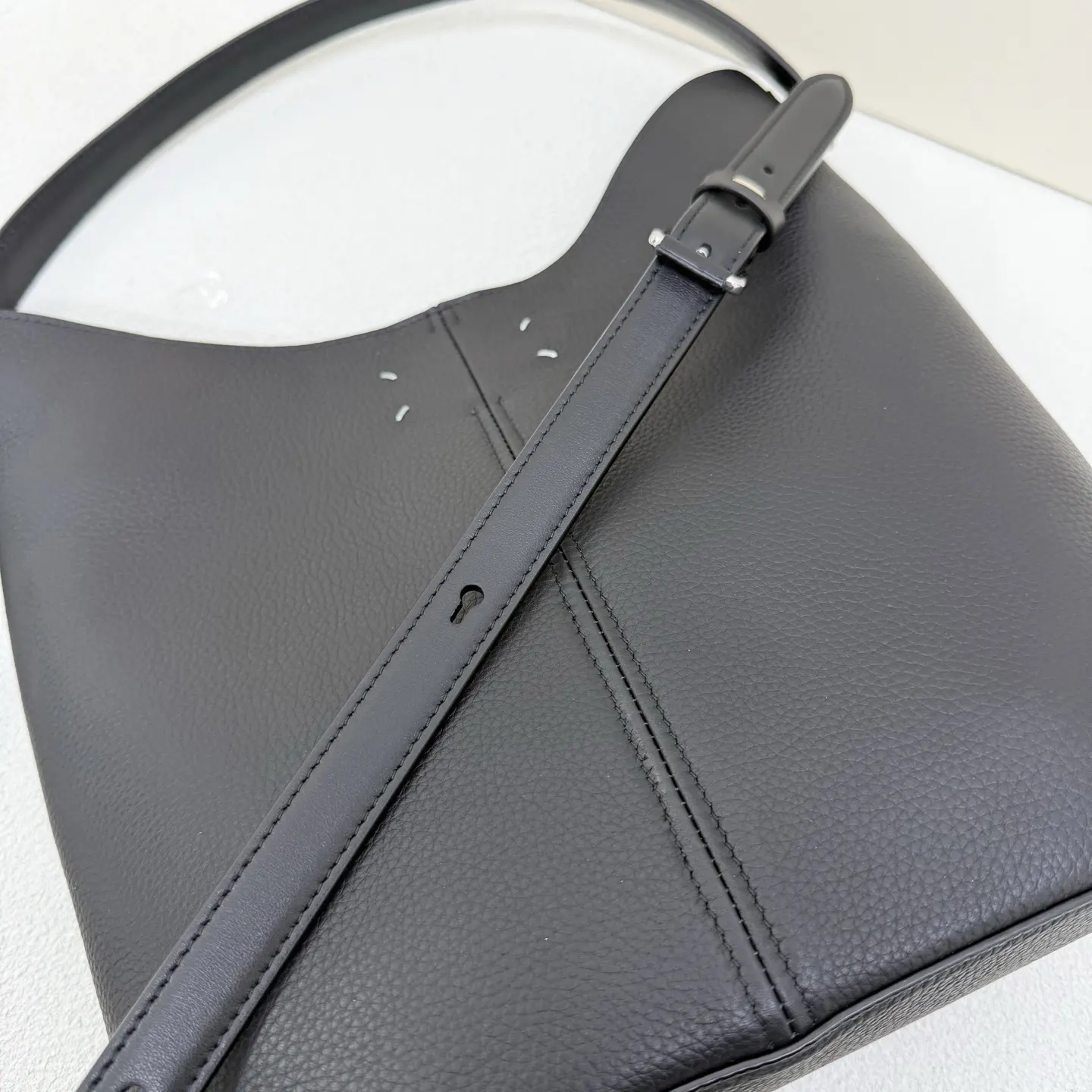 黑色 牛皮 Madison Margiela 托特包 大容量托特款