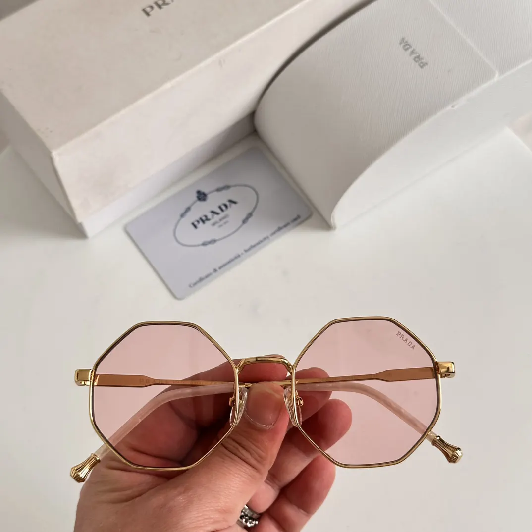 PRADA OPR33F 太阳眼镜 时尚遮阳款