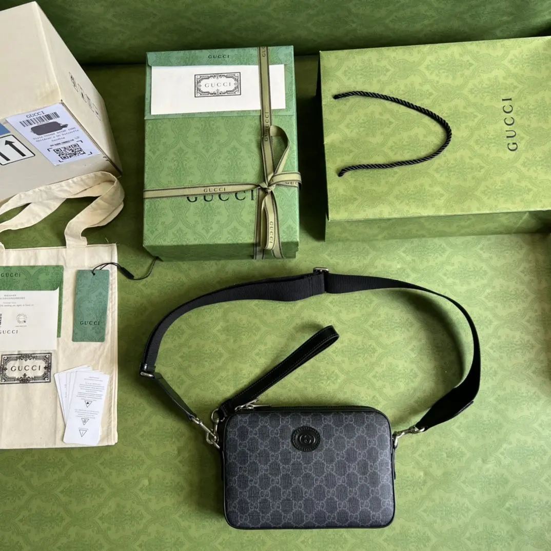 Gucci 斜挎包
