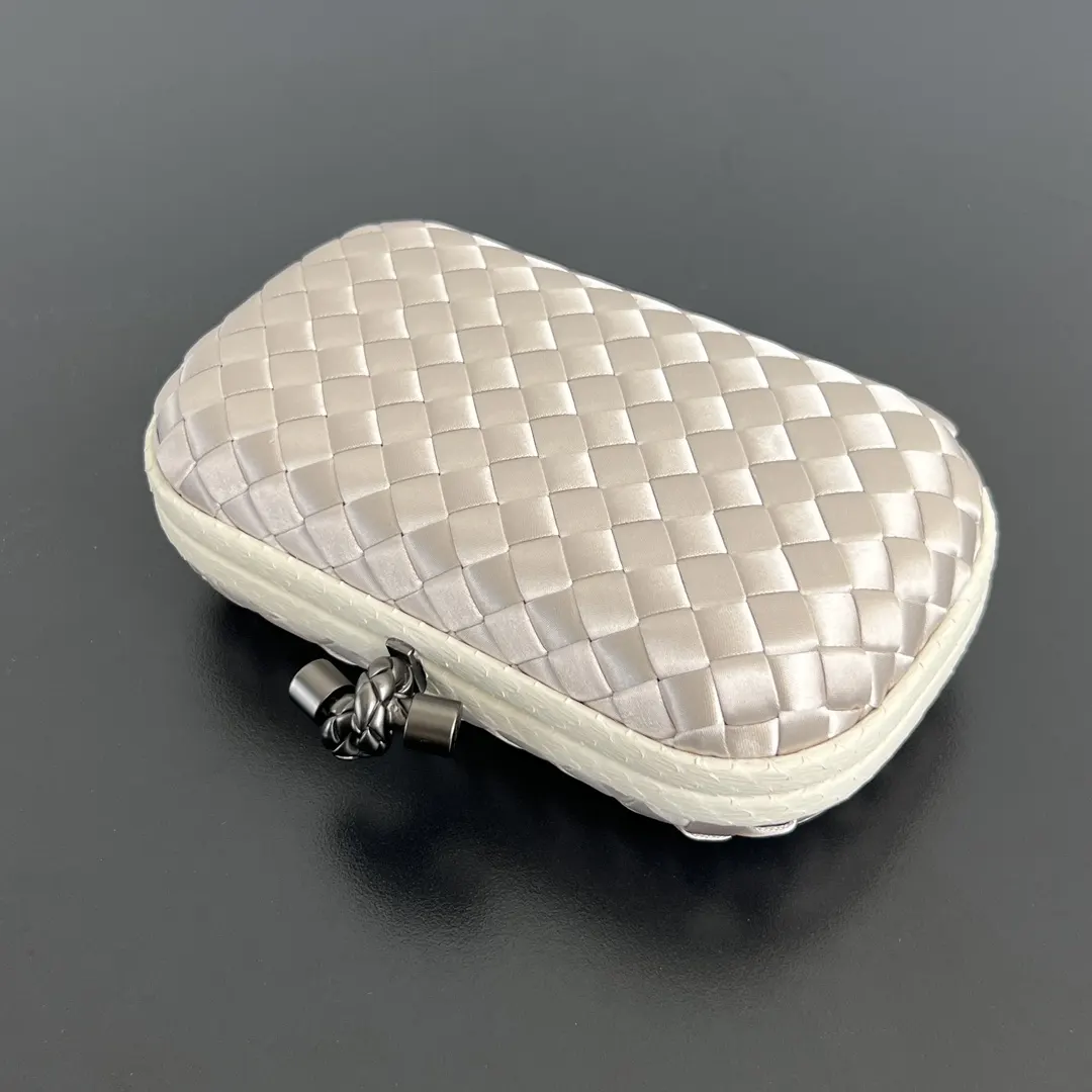Bottega Veneta 化妝包 便携收納款