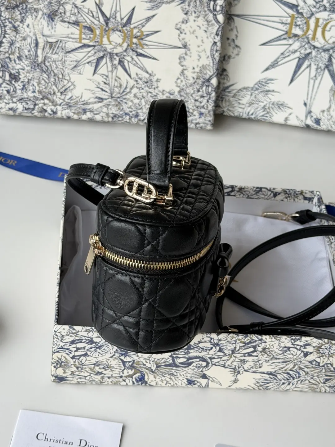 Dior 羊皮包包 手提斜挎 手提包(數字8) Dior 羊皮包包 手提斜挎 手提包(數字8)