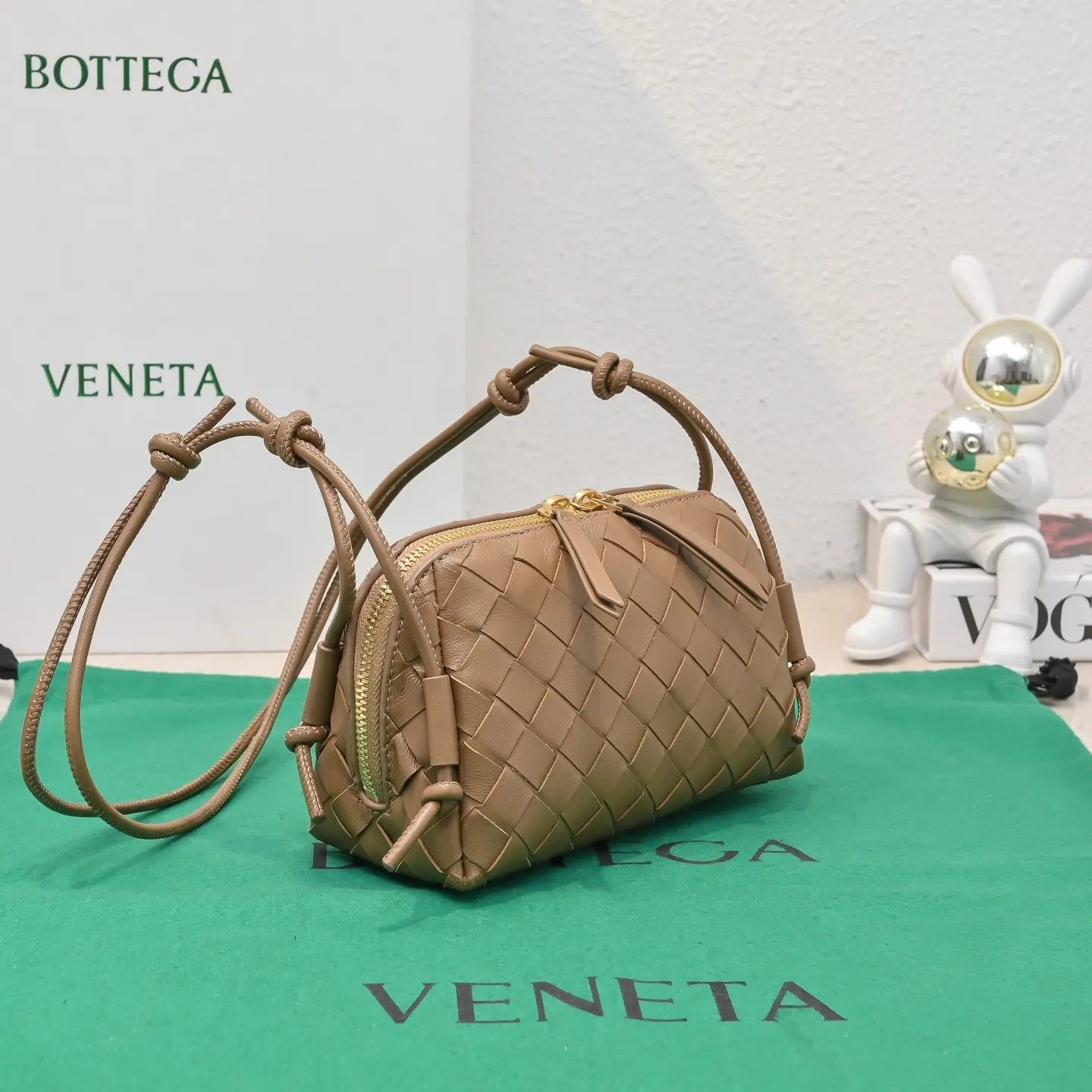 Bottega Veneta 腋下包 復古腋下背款
