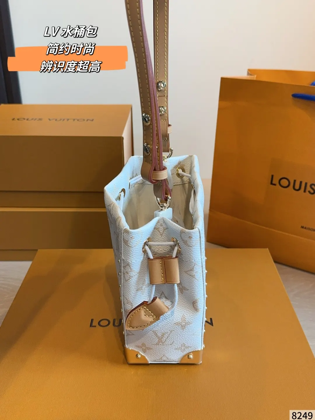 LV 帆布 小巧輕便 日常通勤或出街都很適合 收納包 旅行收納款