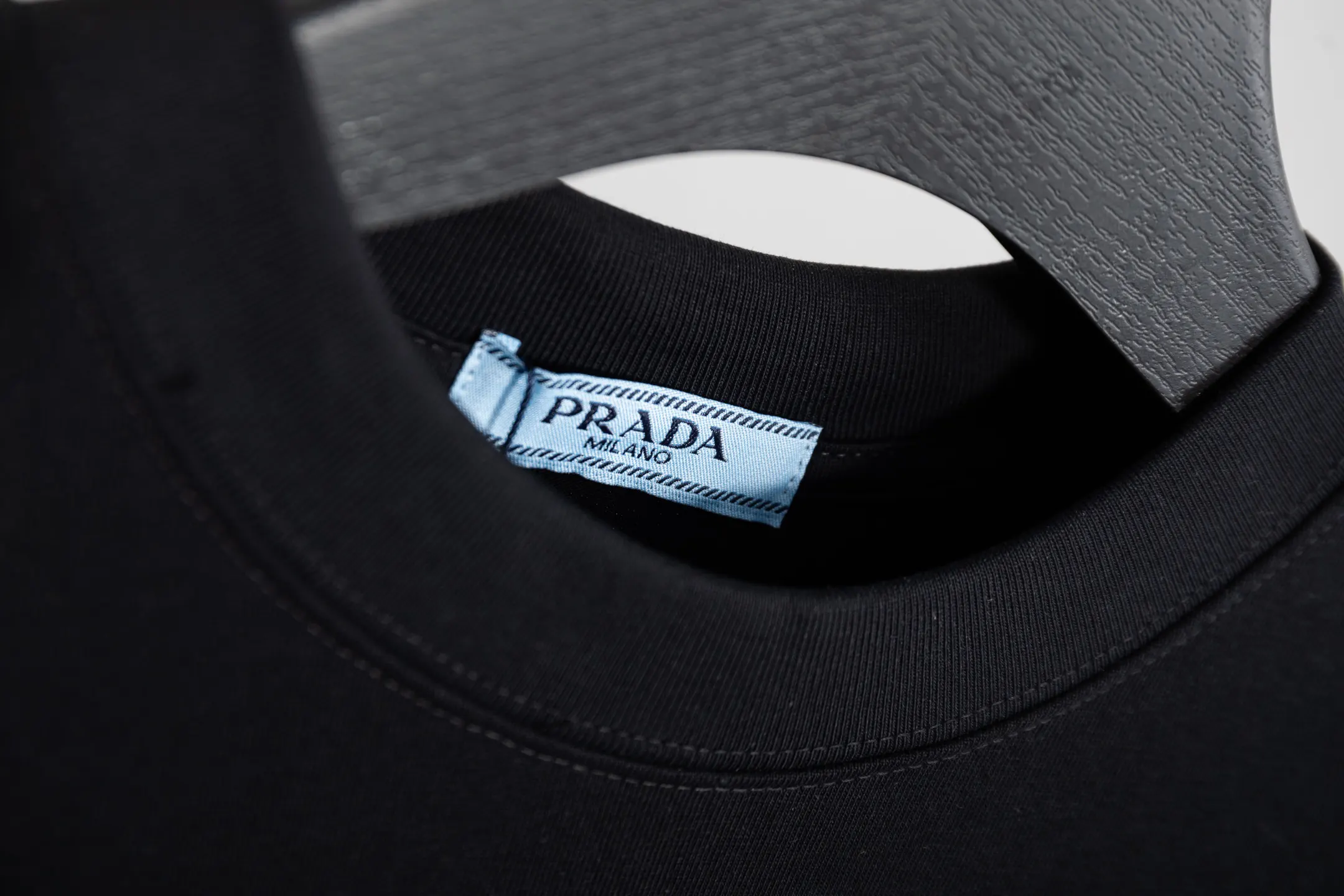 Prada 贴布字母刺绣 短袖T恤 高克重休闲