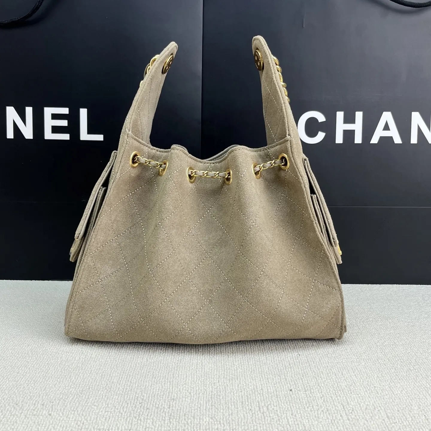 Chanel Gray Hobo Shoulder Bag Vintage Leather