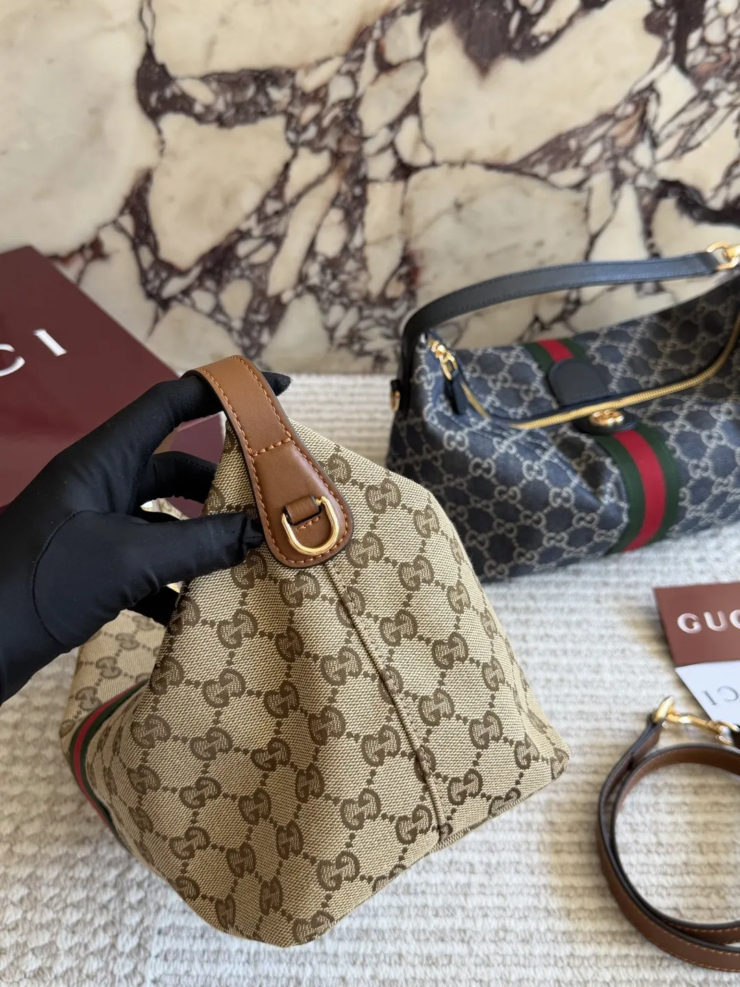 Gucci GG Supreme 老花相机包 单肩斜挎 斜挎包