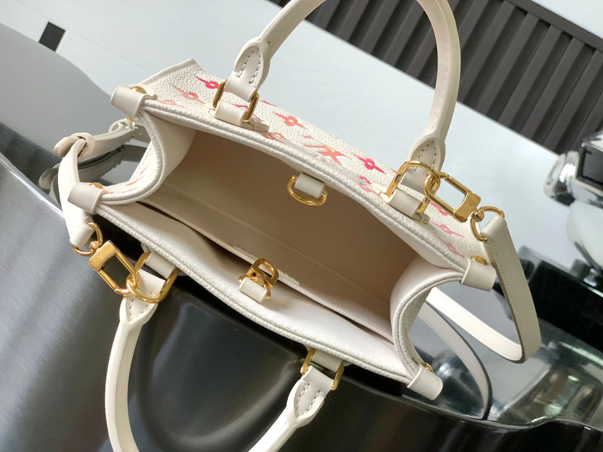 Top Handle Bag Commuter Leather