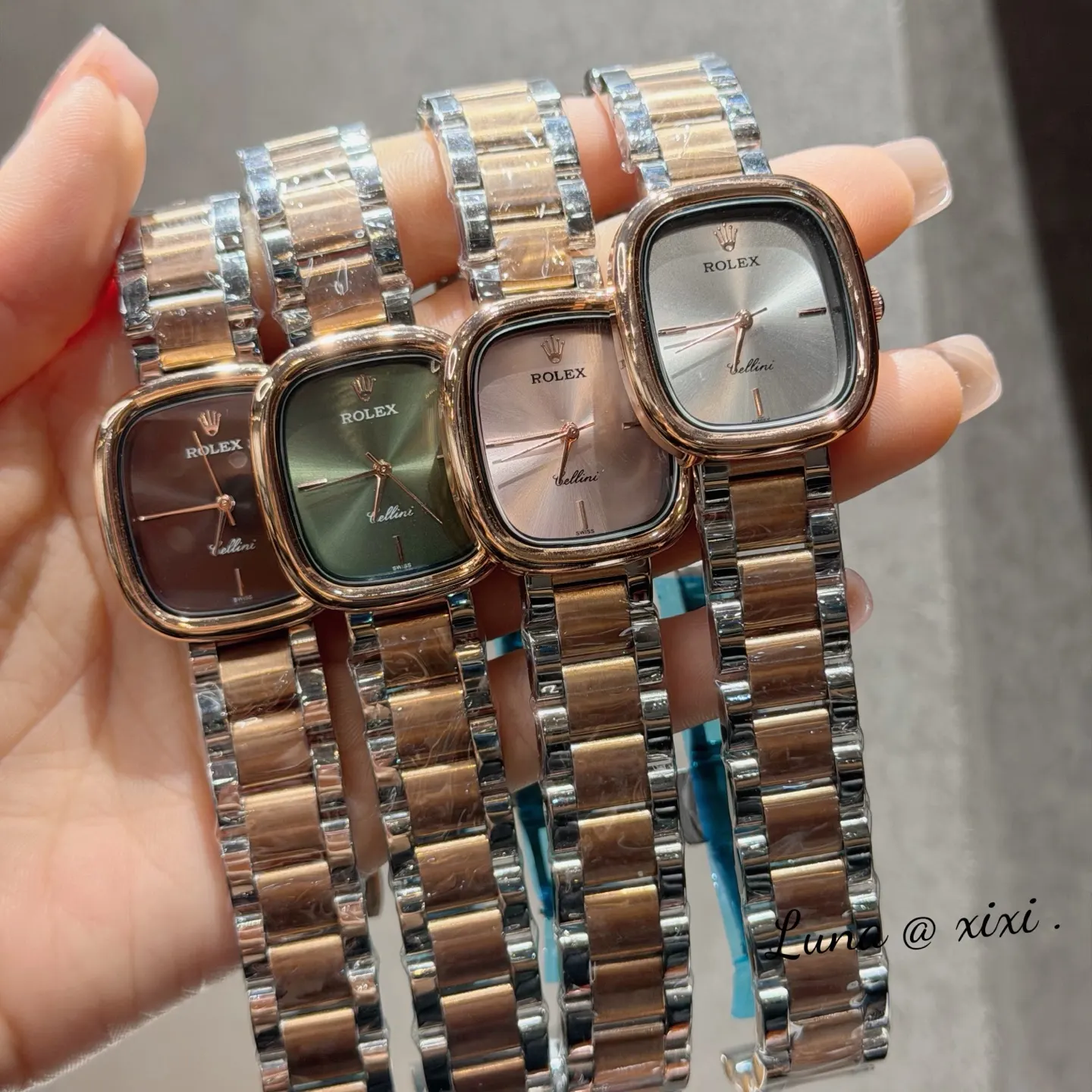 Rolex 小牛皮 小牛皮钢带搭 蝴蝶扣 不显浮华的风格广受女神喜爱 逐 手表 经典腕表款