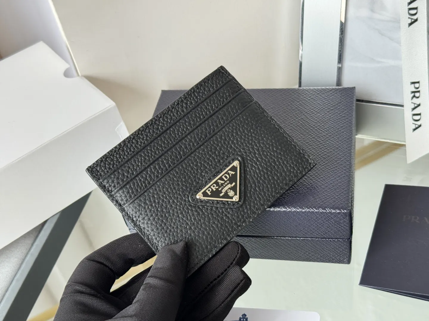 Prada Logo 金属标 钱包 实用卡夹